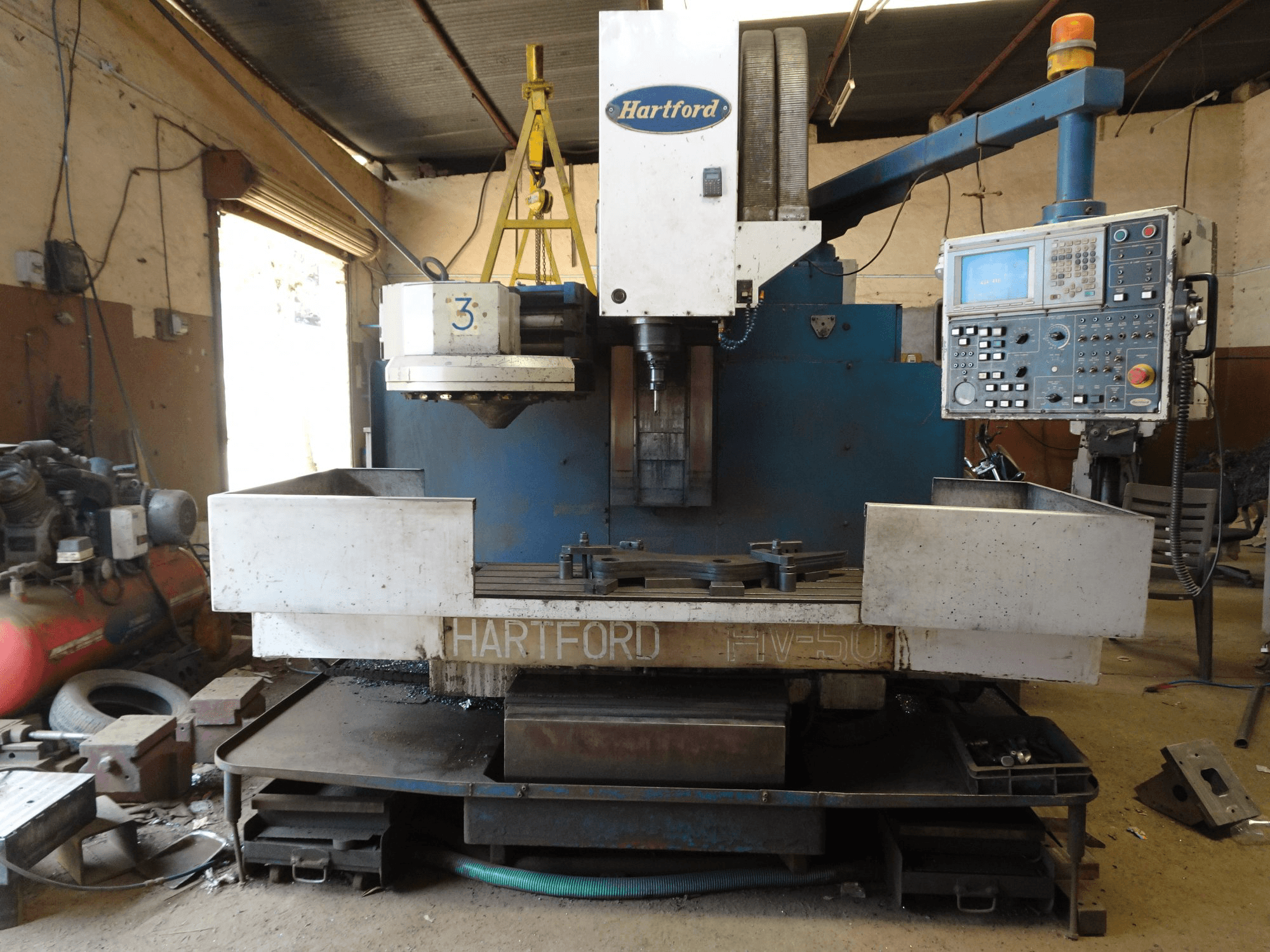 Vista frontale della macchina Hartford HV-50S