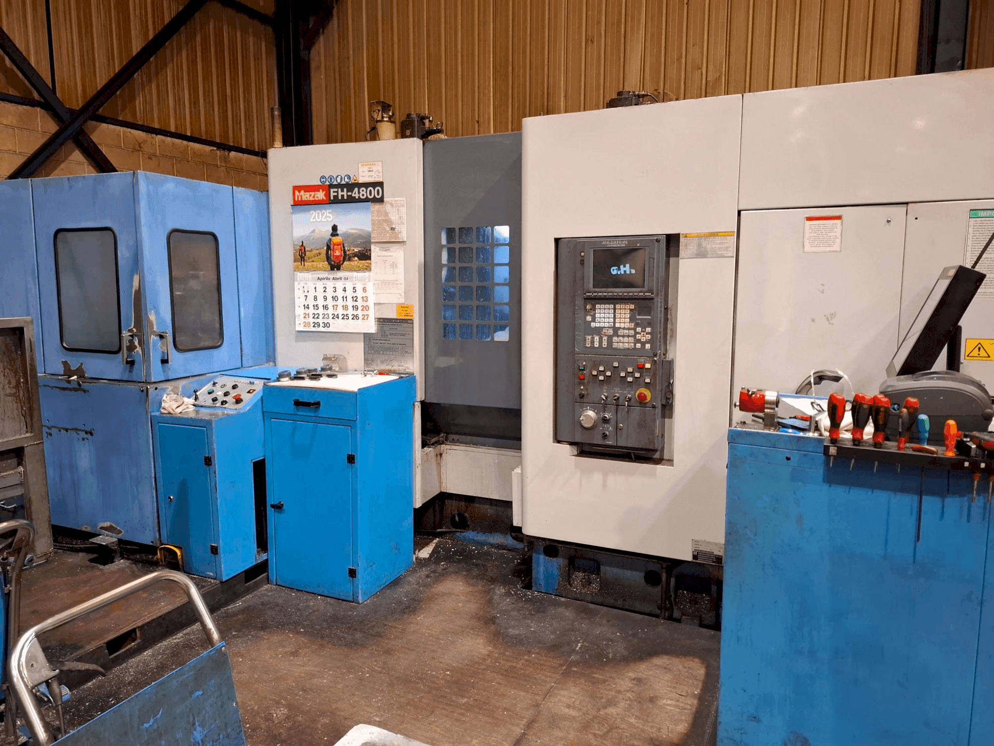 Vista frontale della macchina Mazak FH-4800