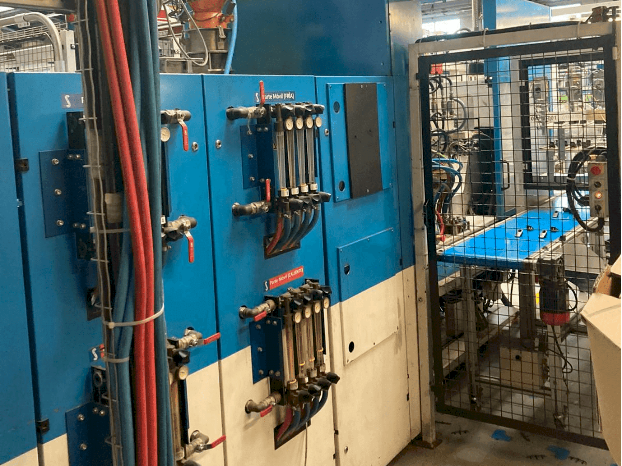 Vista frontale della macchina Engel ES 500/110 HL