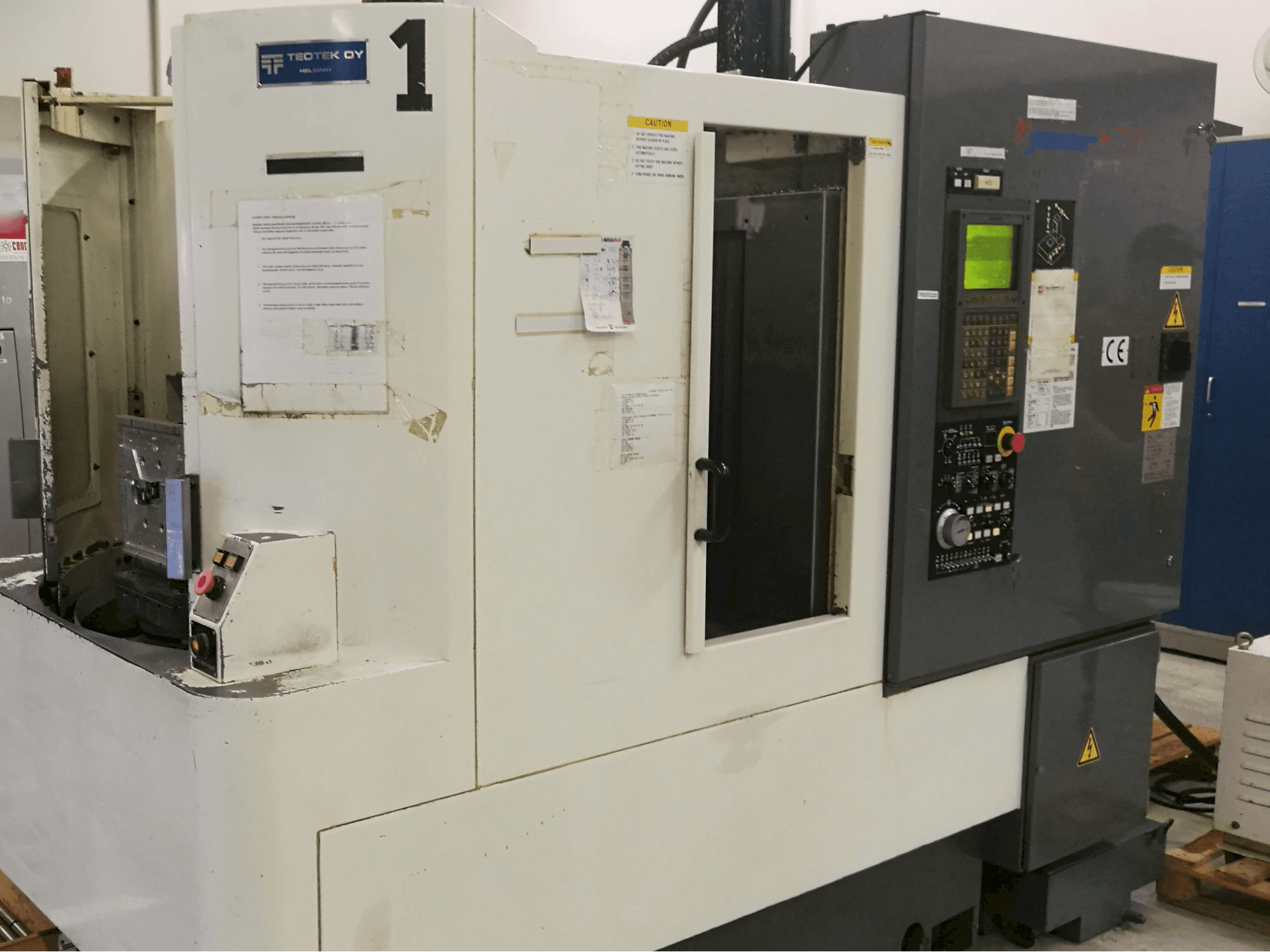 Vista lato sinistro della macchina Kitamura Mycenter H250