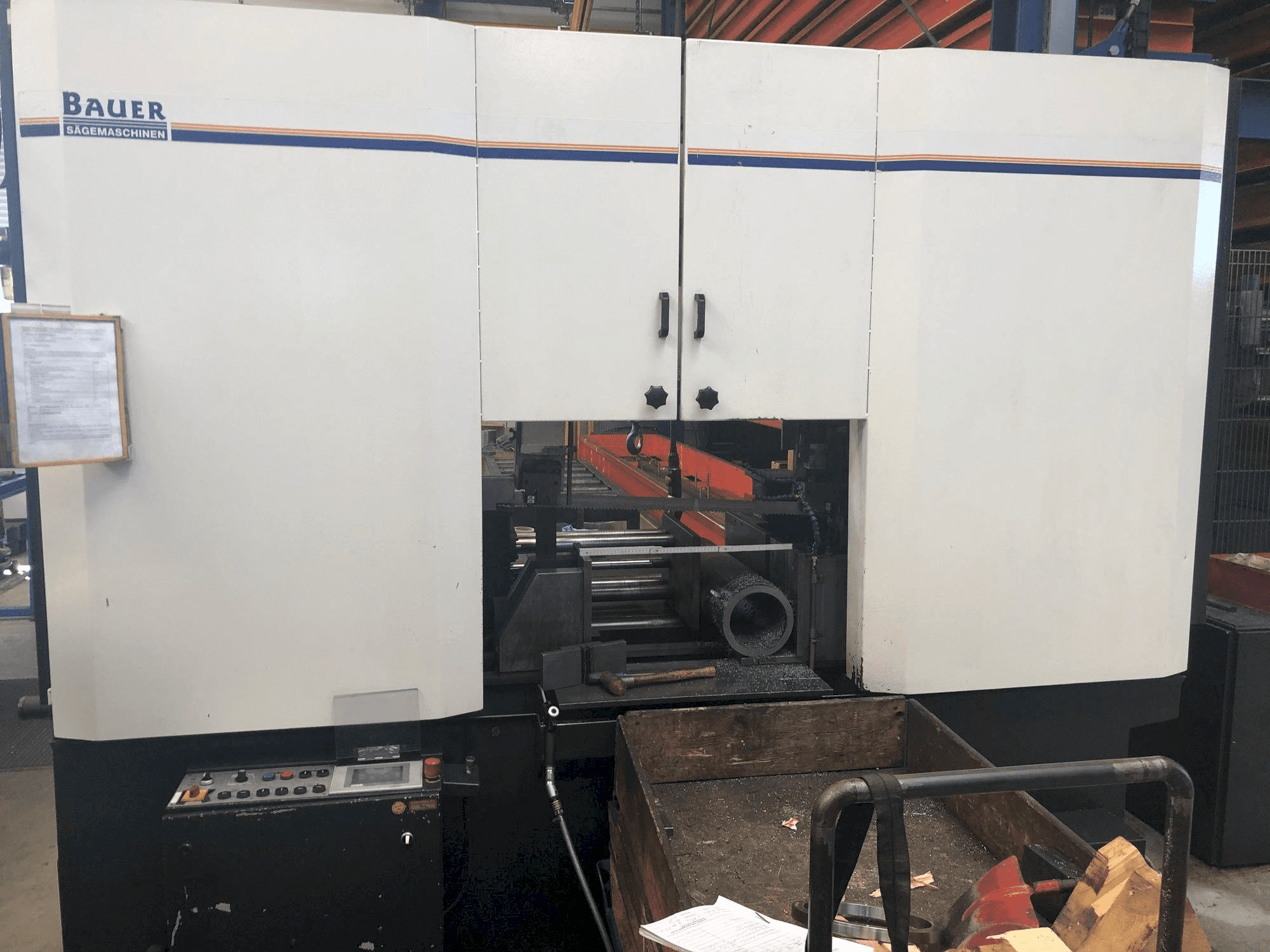 Vista frontale della macchina BAUER SA 550 ZA