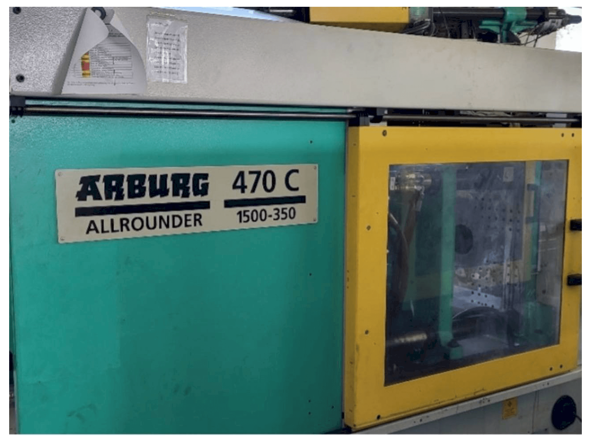 Vista frontale della macchina Arburg Allrounder 470C 1500 - 350/150