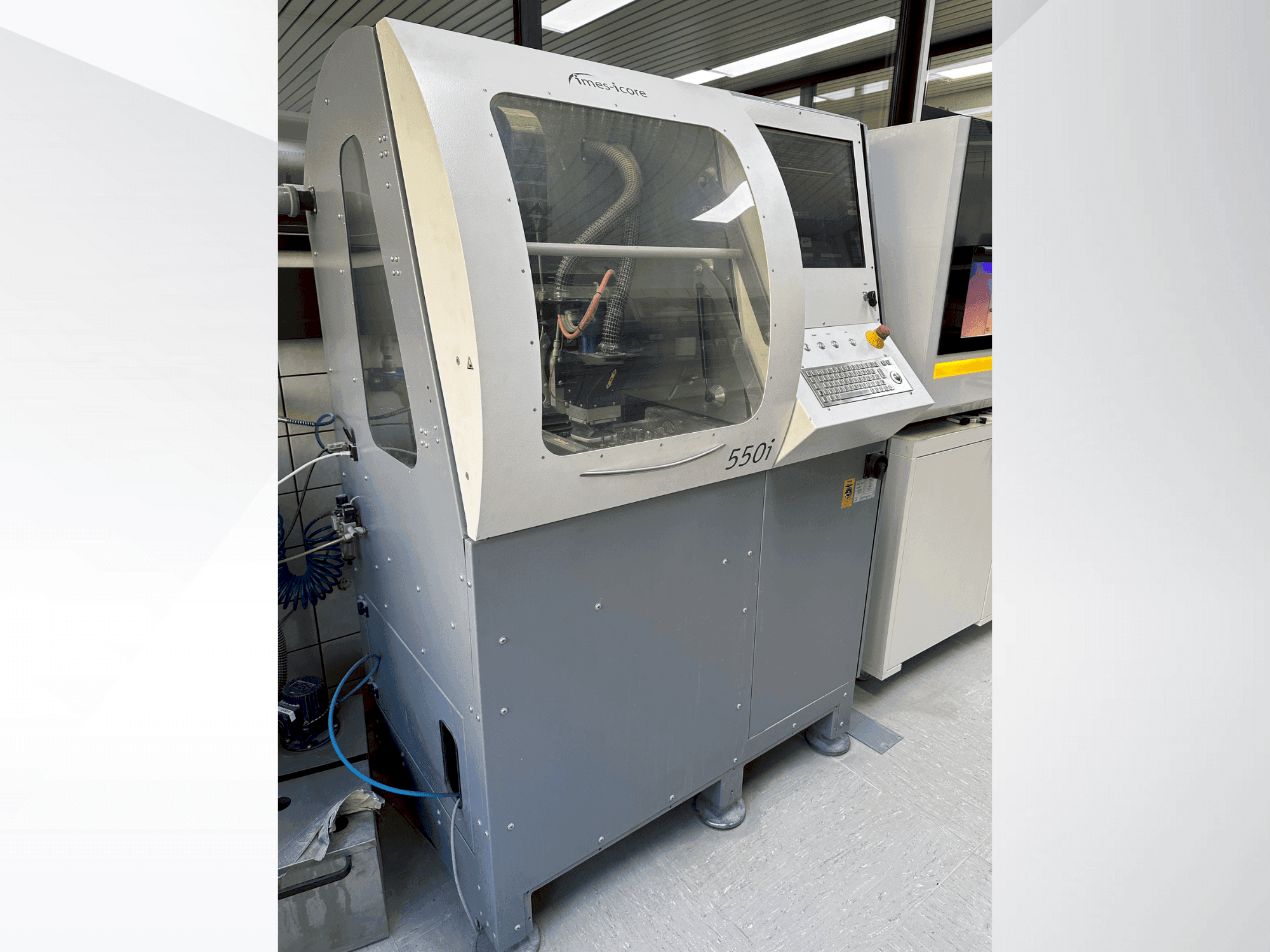 Vista frontale della macchina Imes-Icore CORiTEC 550i