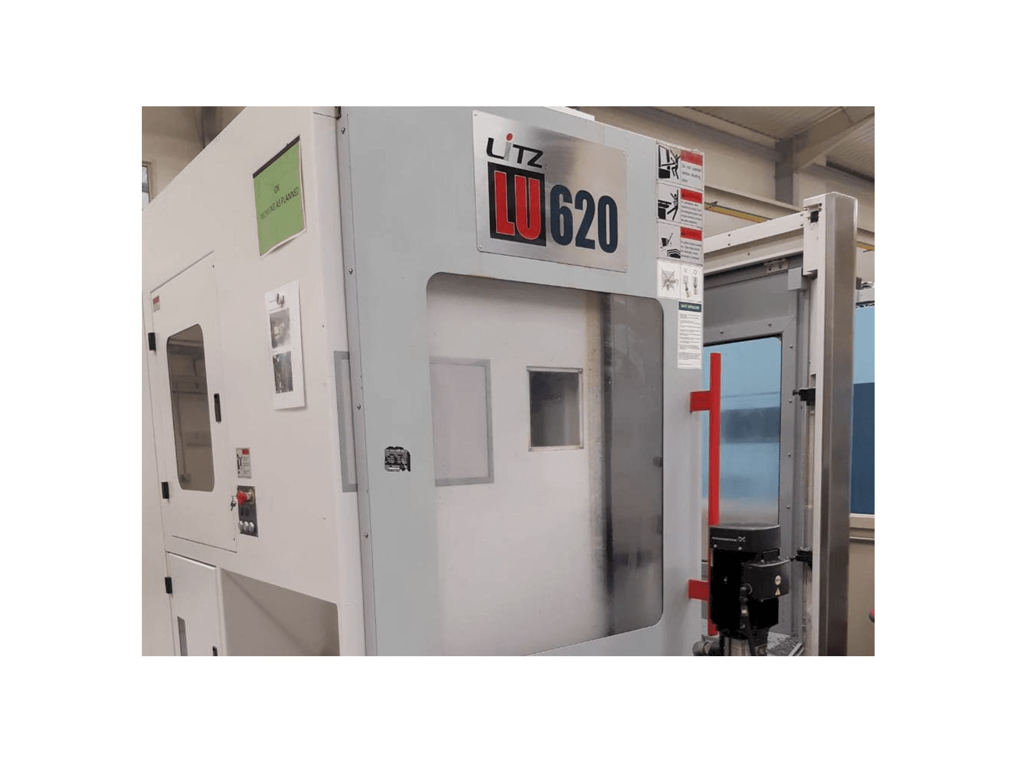 Vista frontale della macchina Litz LU 620