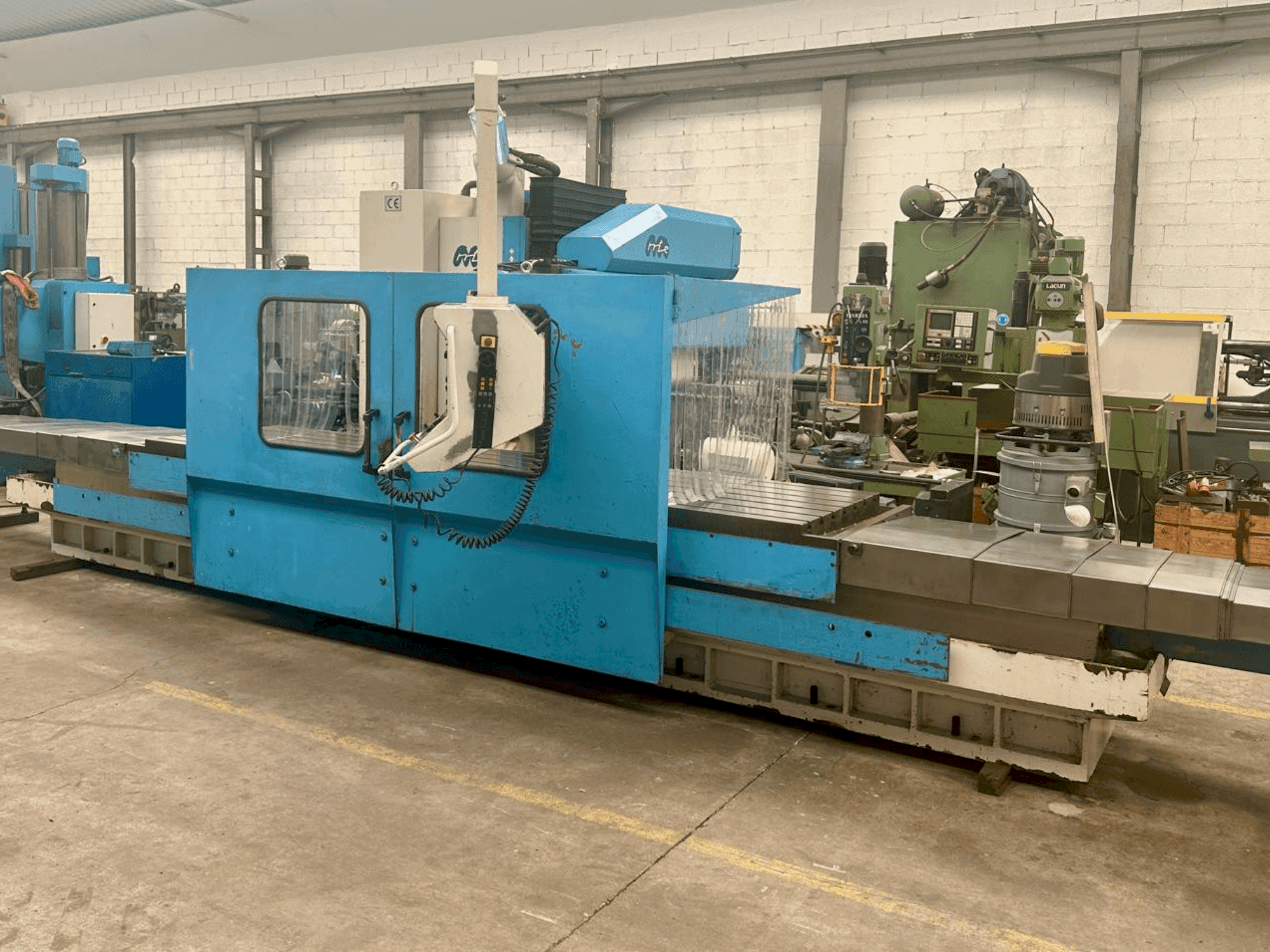 Vista frontale della macchina MTE BF 4200