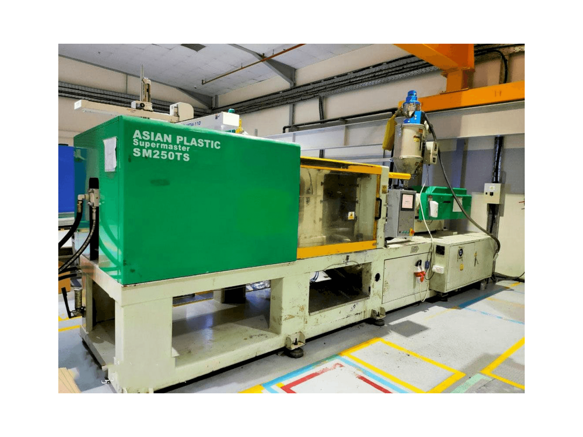 Vista frontale della macchina Supermaster SM 250 TS