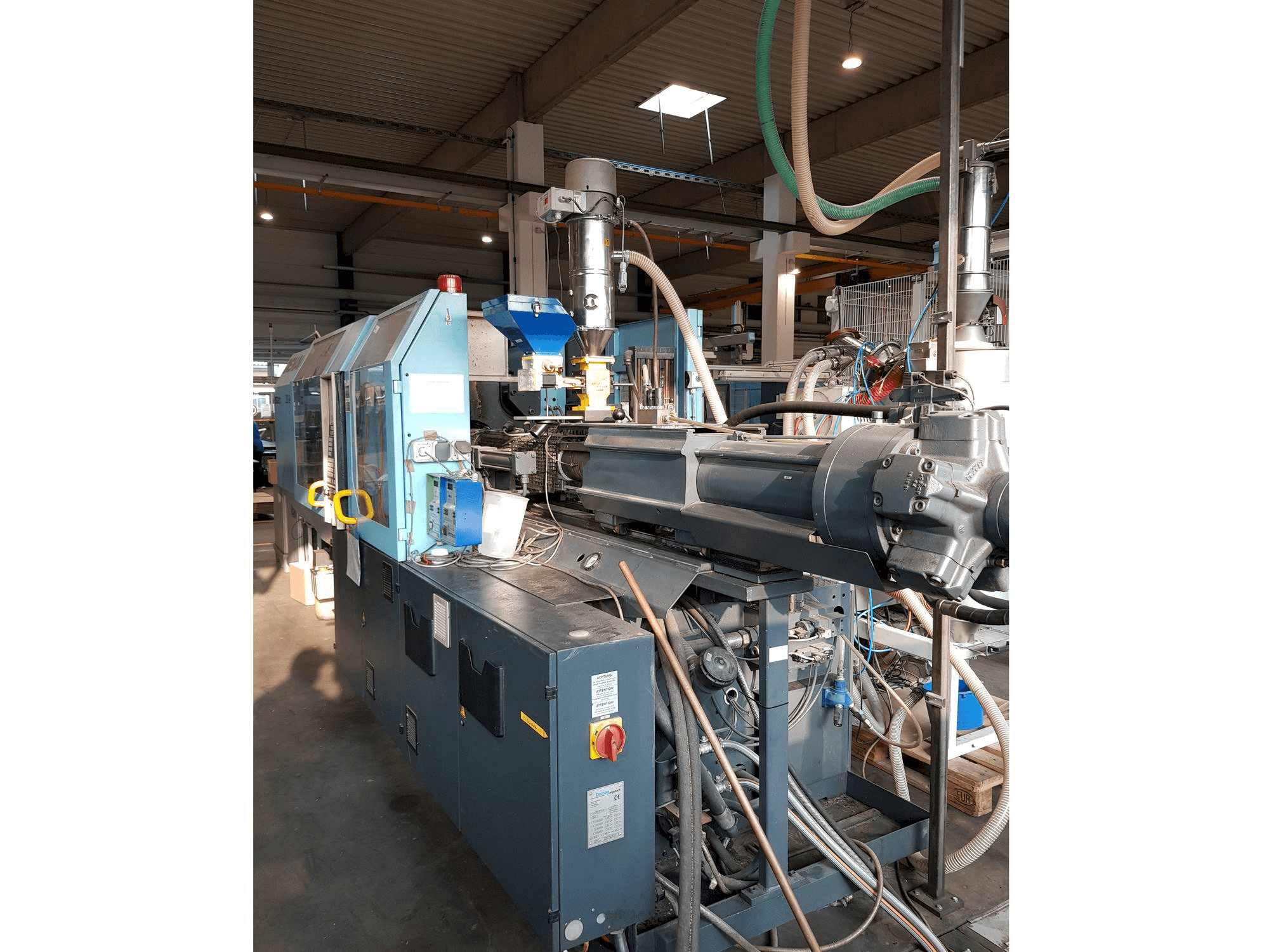 Vista frontale della macchina DEMAG Ergotech viva 2000-840