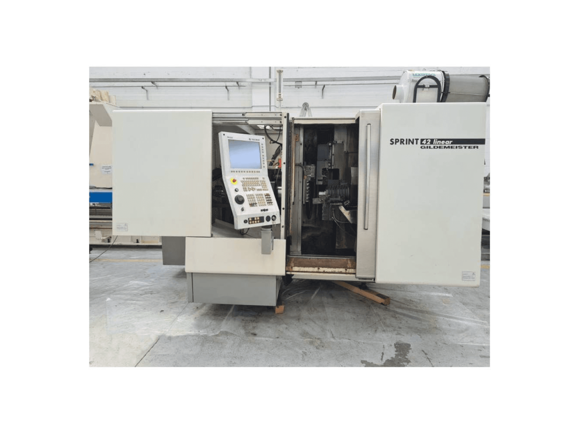 Vista frontale della macchina Gildemeister Sprint 42 linear