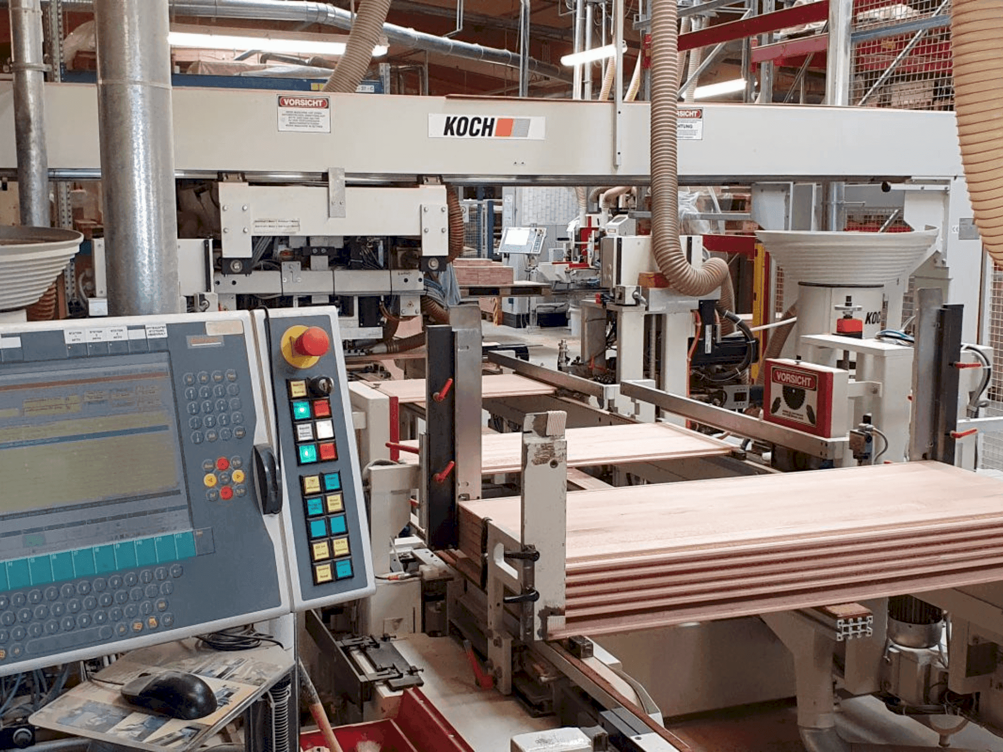 Vista frontale della macchina KOCH SBD-60-PTP