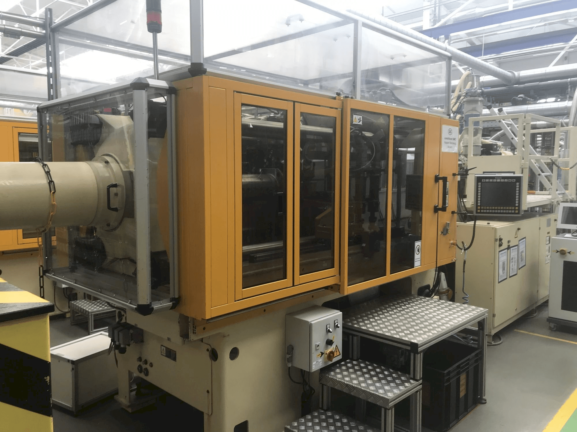 Vista frontale della macchina Husky H225 RS 55/50