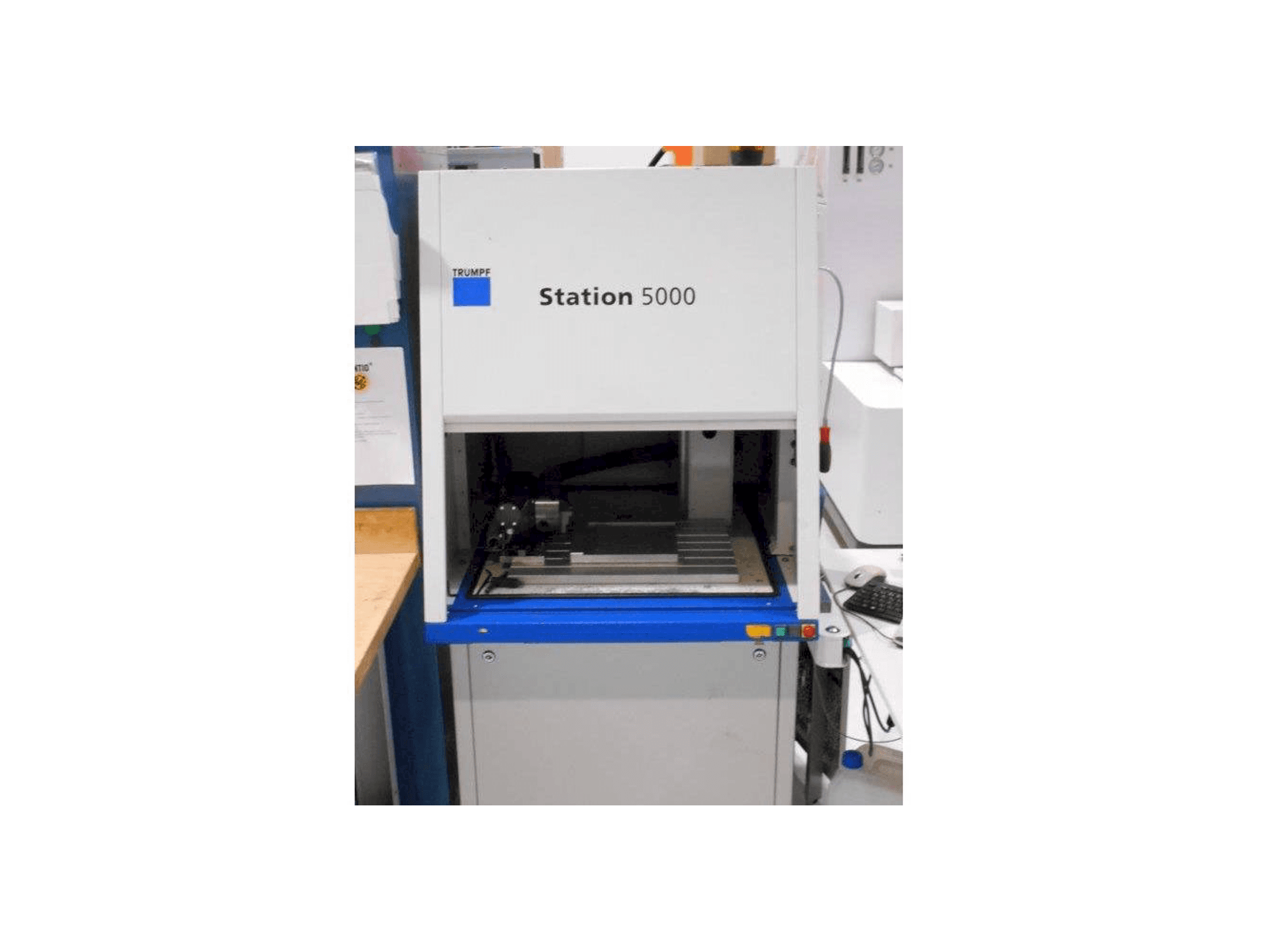 Vista frontale della macchina Trumpf TruMark 5000