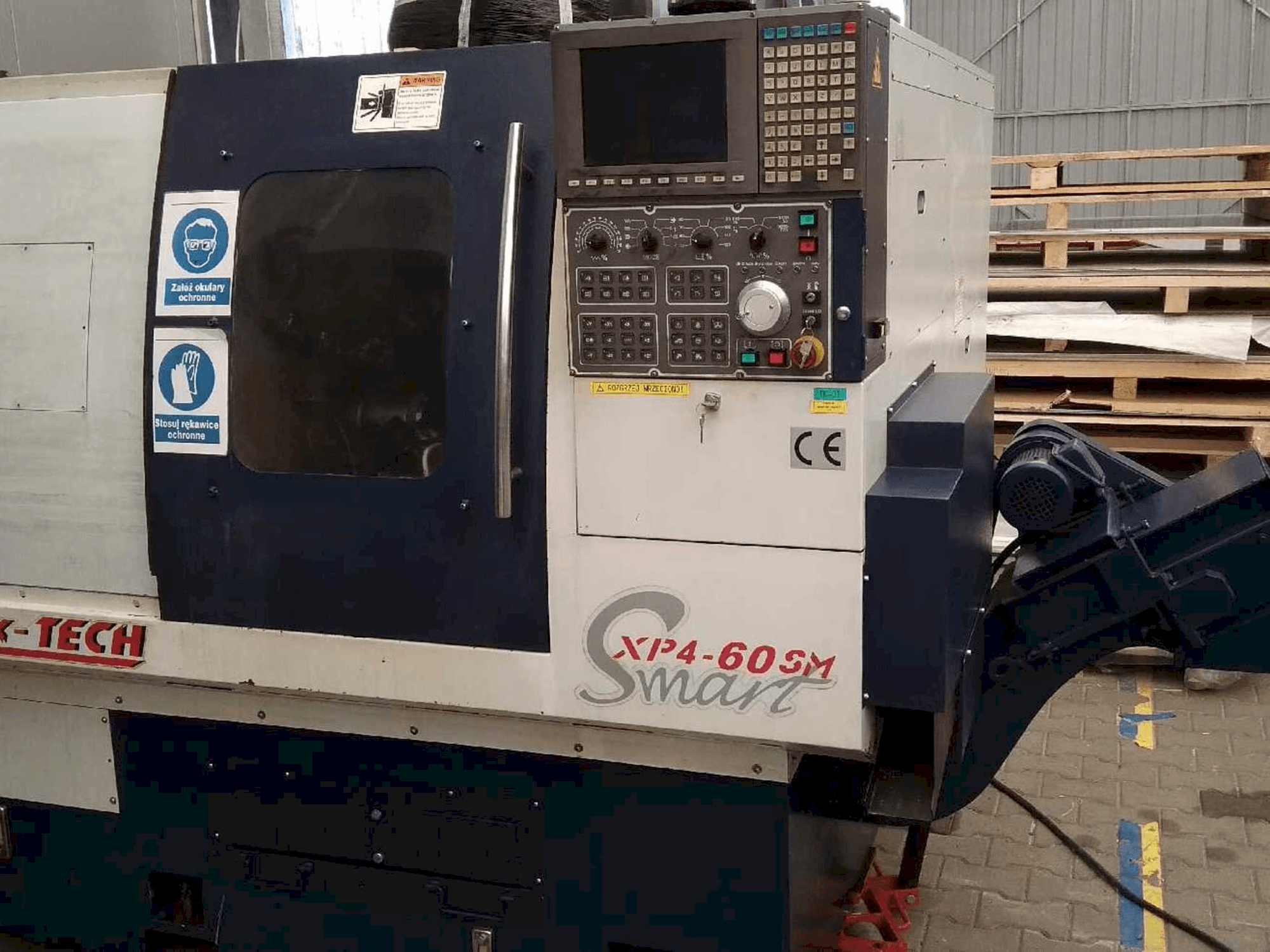 Vista frontale della macchina Quick-Tech XP4-60SM