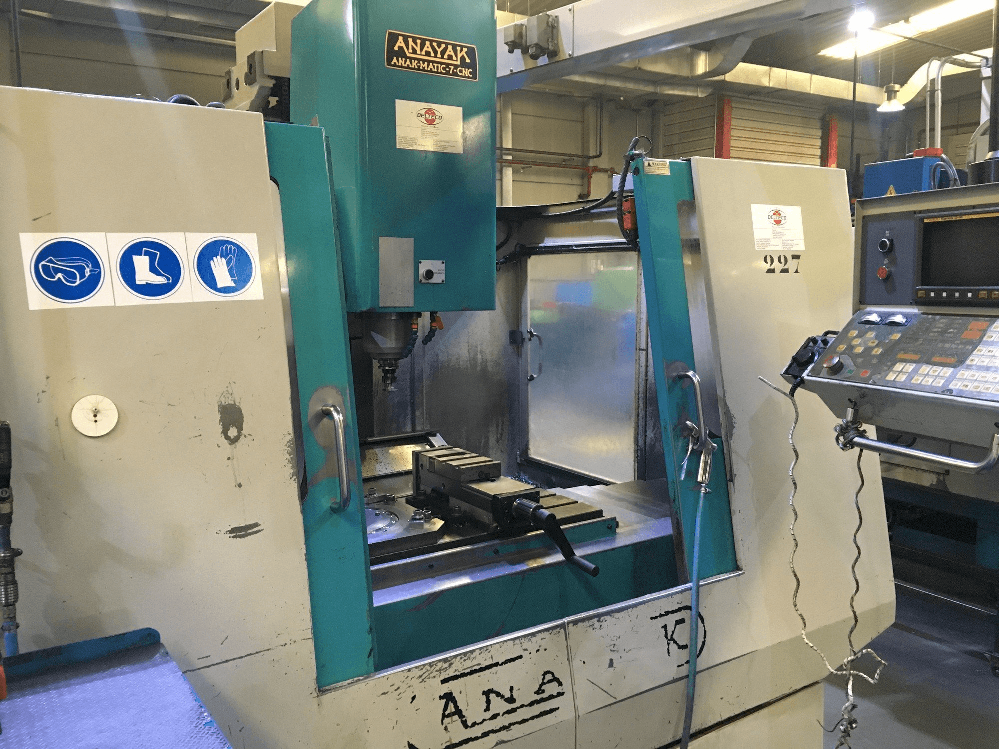 Vista frontale della macchina ANAYAK ANAKMATIC-7