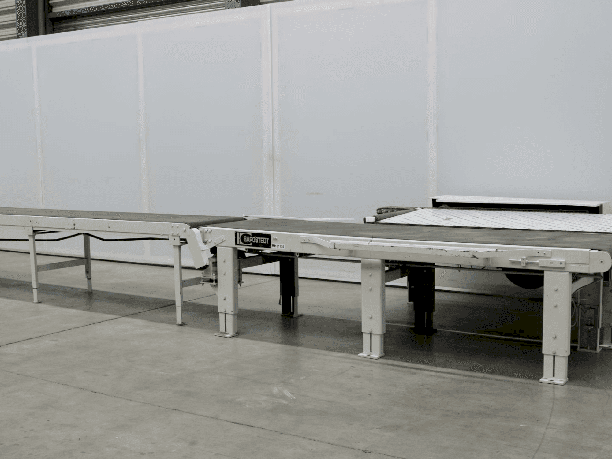 Vista frontale della macchina BARGSTEDT TFU 02/L/33/67