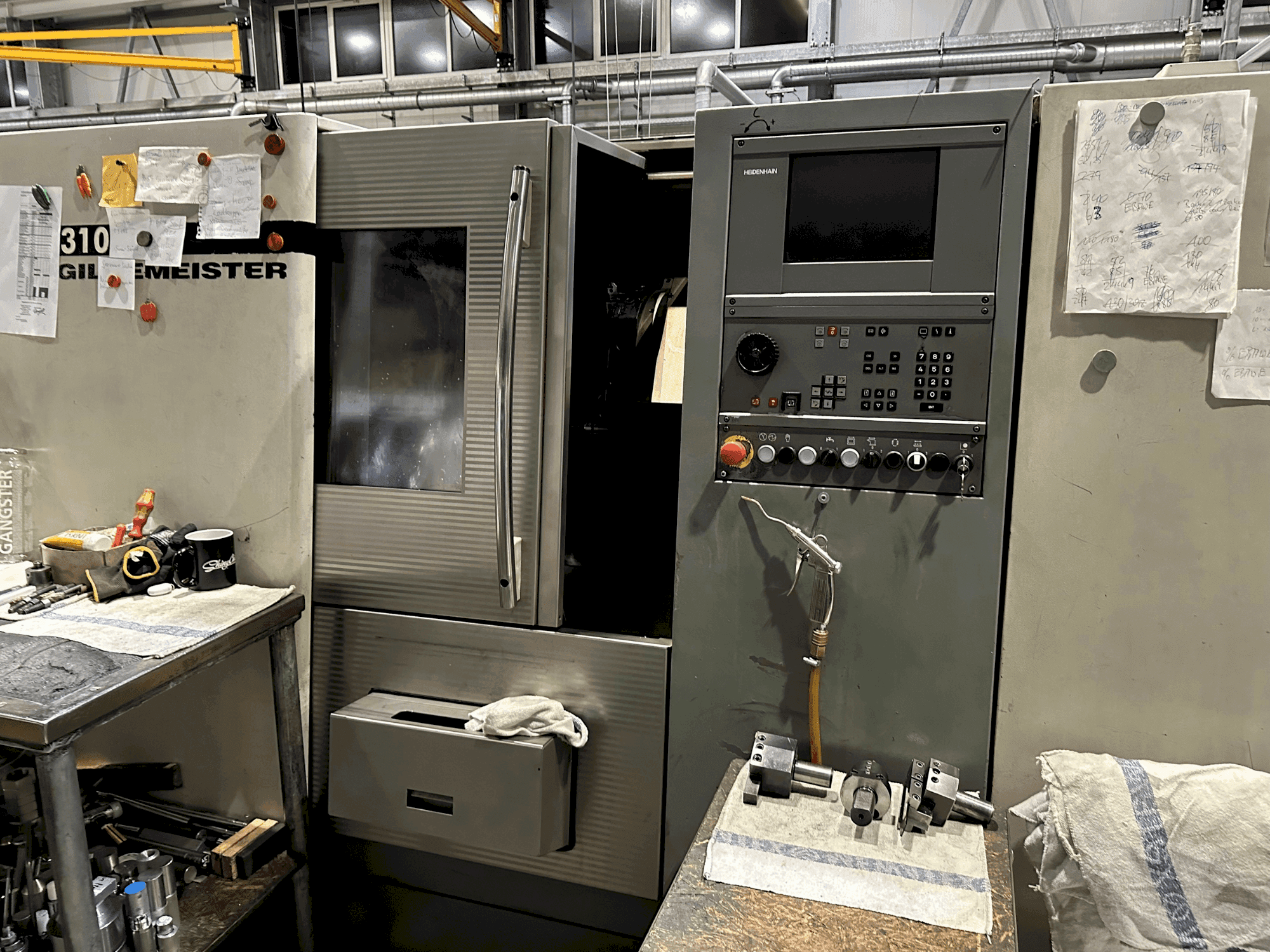 Vista frontale della macchina Gildemeister CTX 310