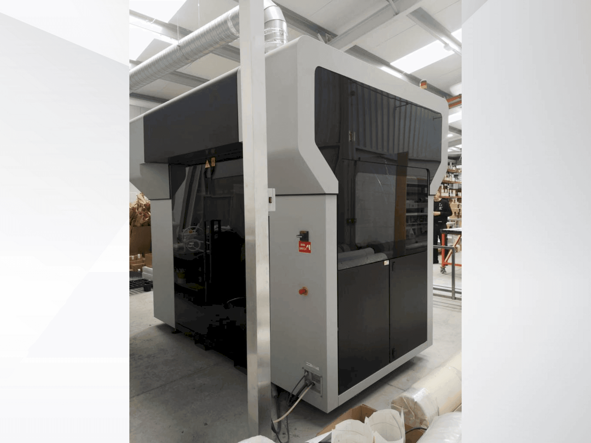 Vista frontale della macchina MASSIVIT 1800 PRO