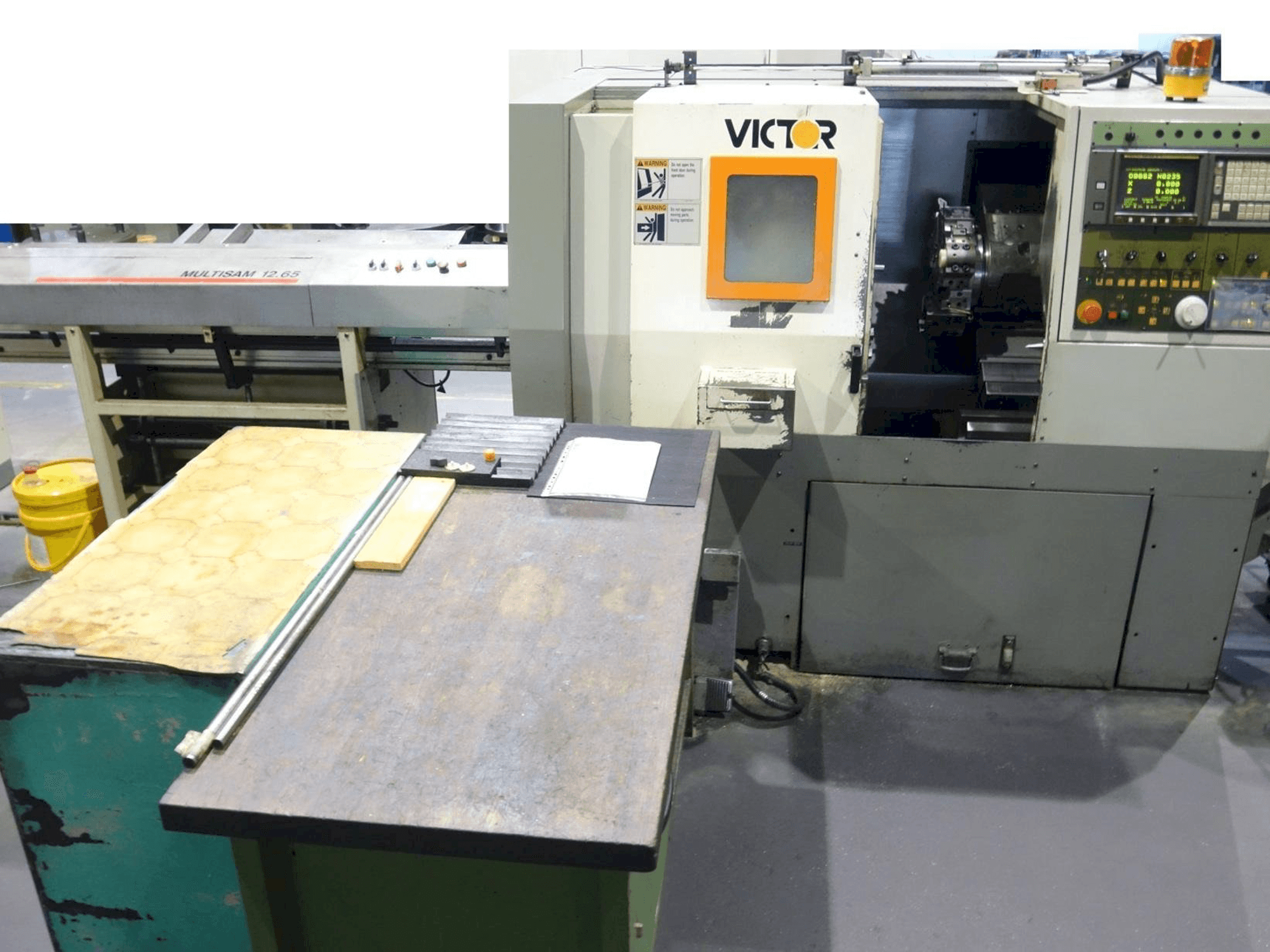 Vista frontale della macchina Victor V Turn plus 15 (1996)