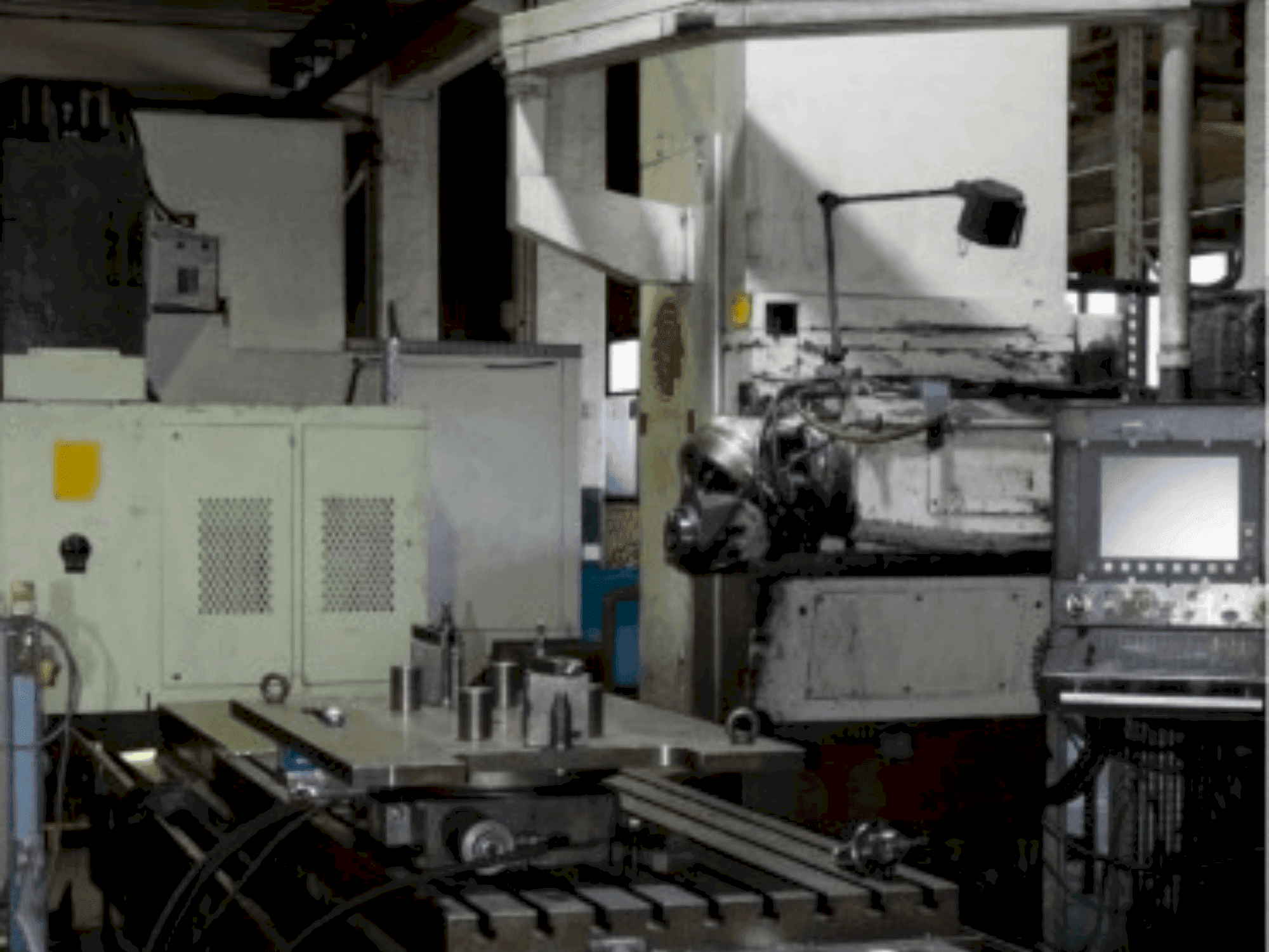 Vista frontale della macchina Huron X 61 38 (1991)