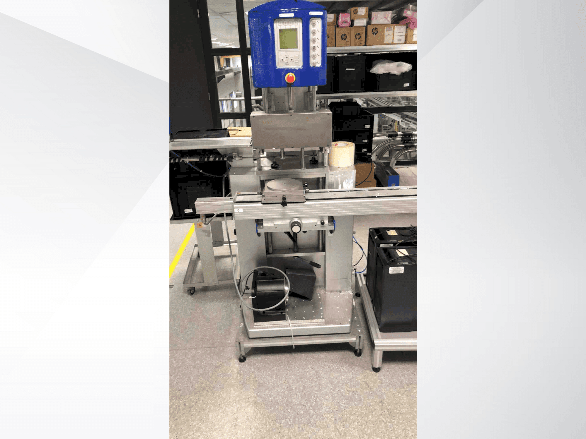 Vista frontale della macchina TTN 400 250