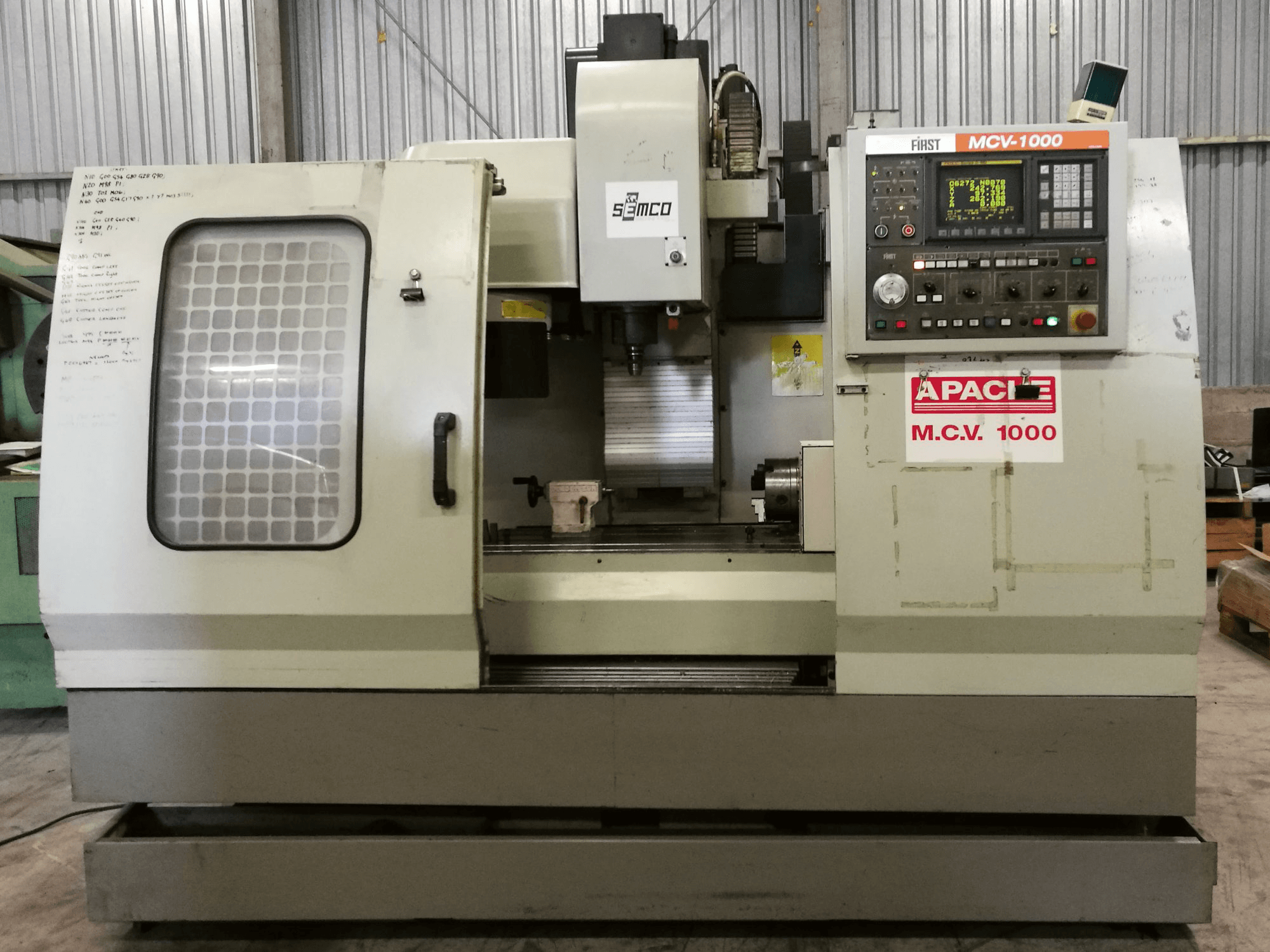 Vista frontale della macchina FIRST MCV-1000