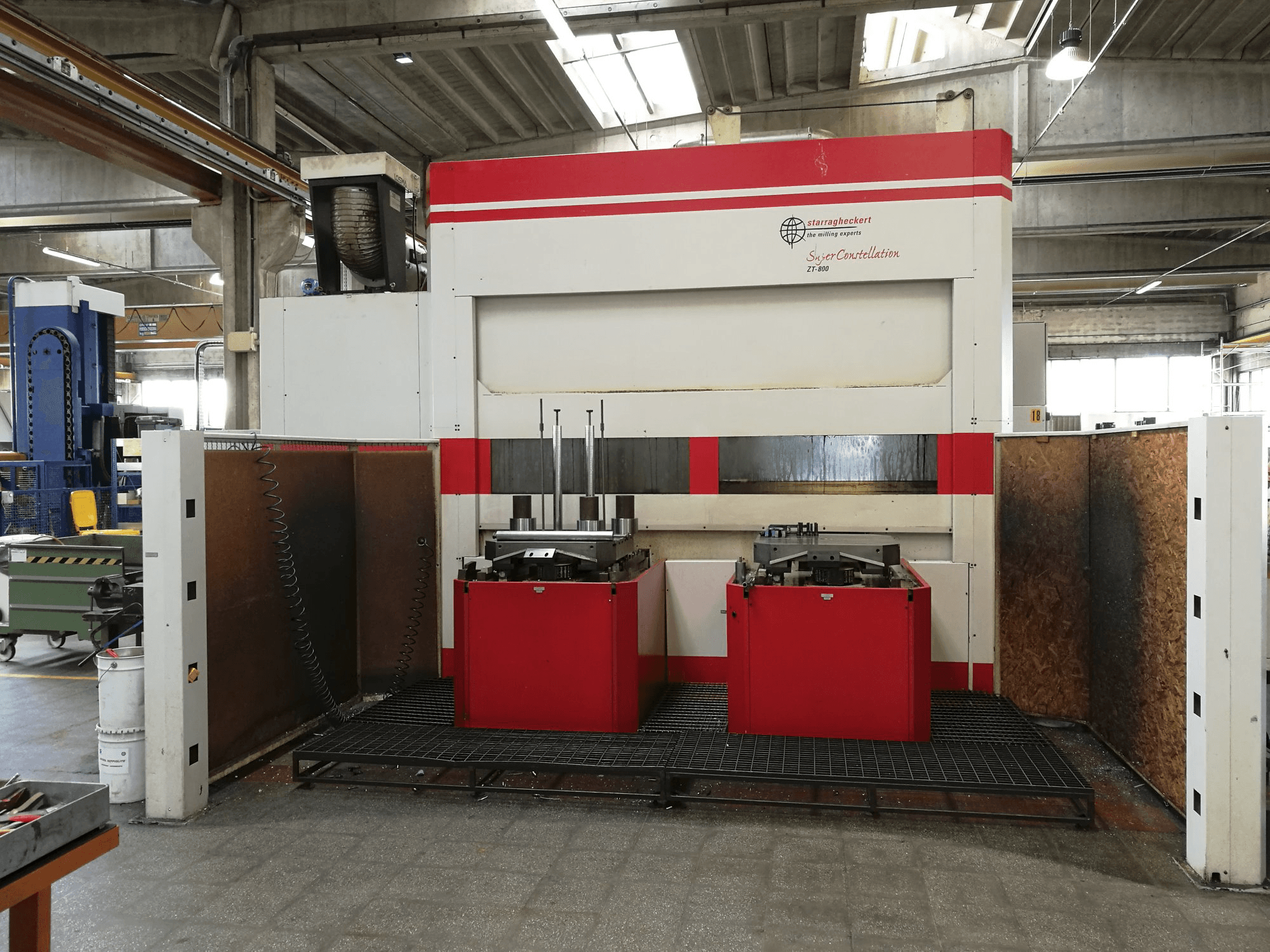 Vista frontale della macchina Starrag ZT 800/140