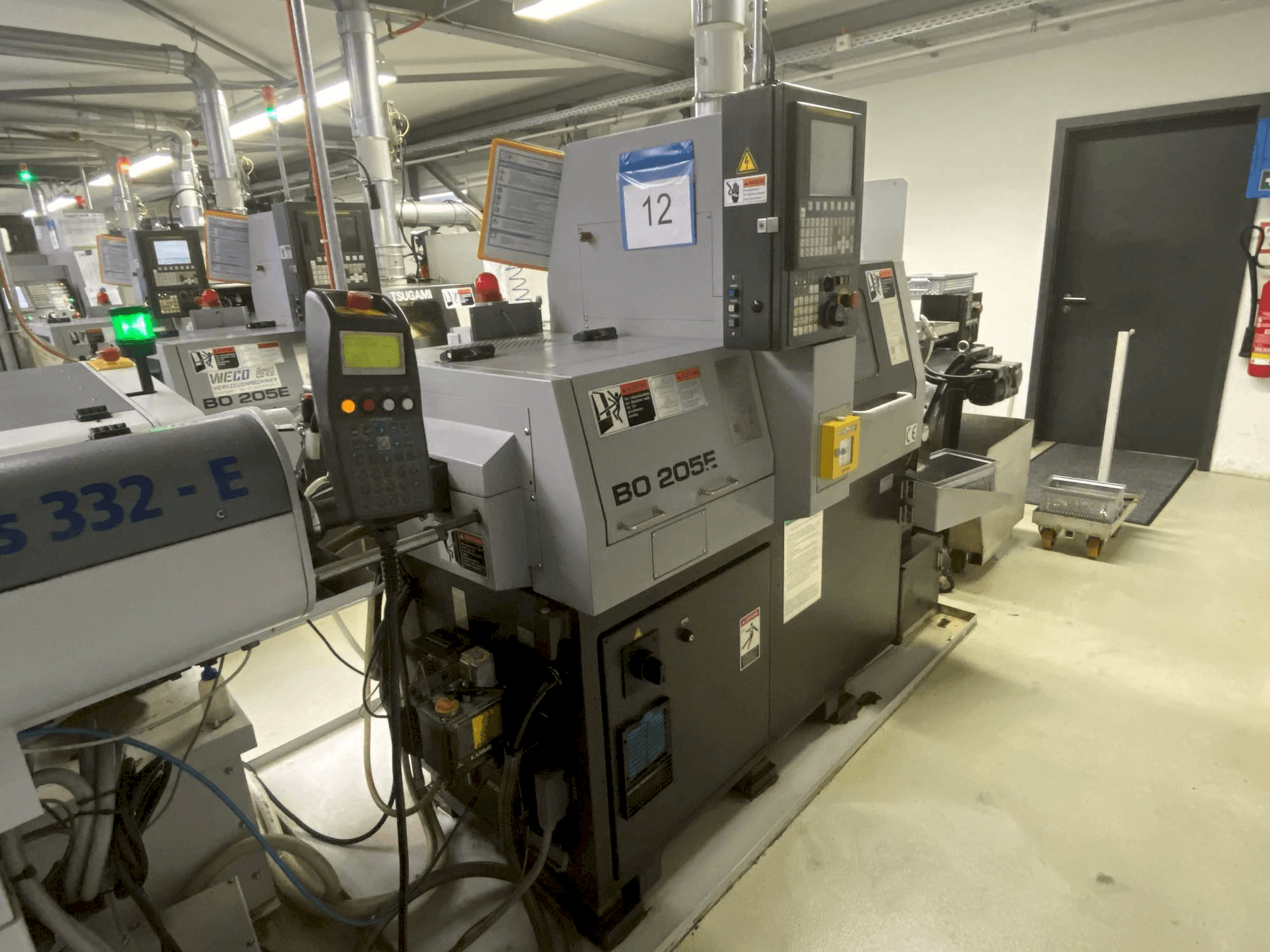 Vista frontale della macchina TSUGAMI Bo205 Eii