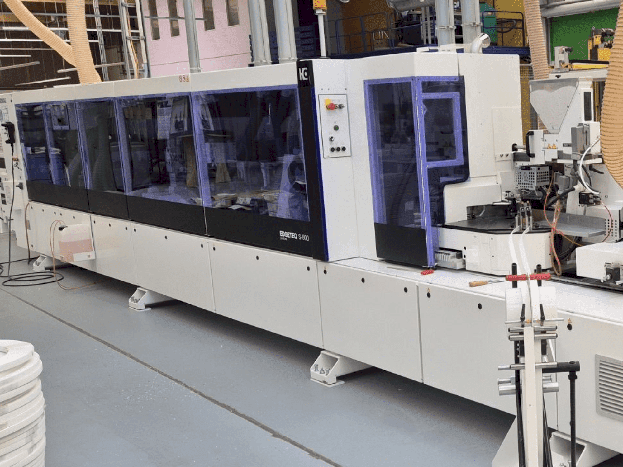 Vista frontale della macchina HOMAG EDGETEC S-500