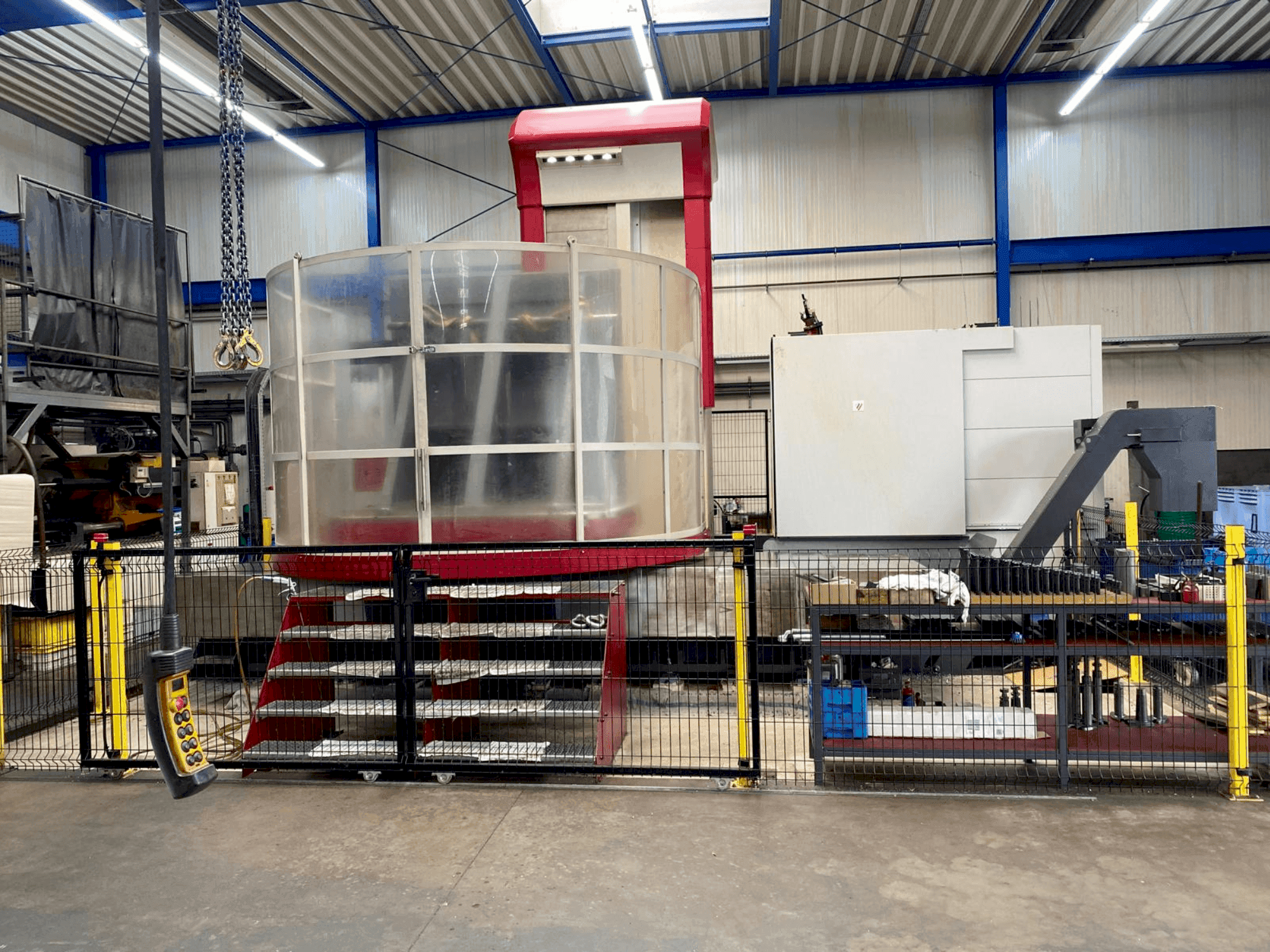 Vista frontale della macchina FERMAT WFT 13 CNC
