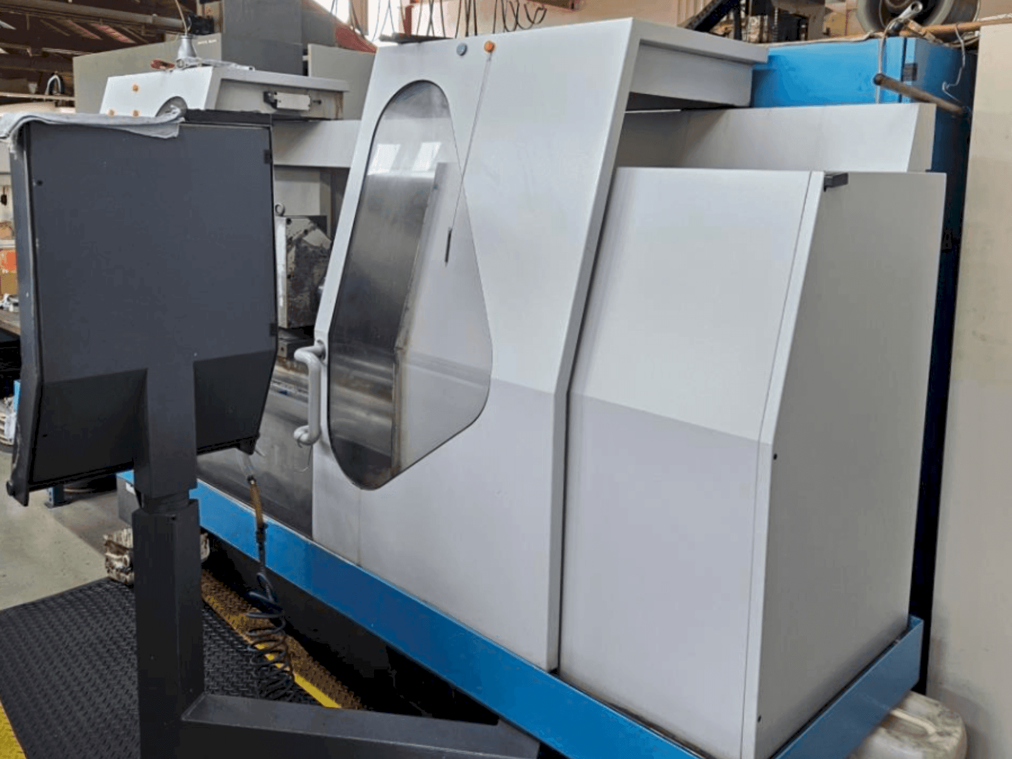 Vista lato sinistro della macchina KELLENBERGER Kel-Varia UR 175/1000