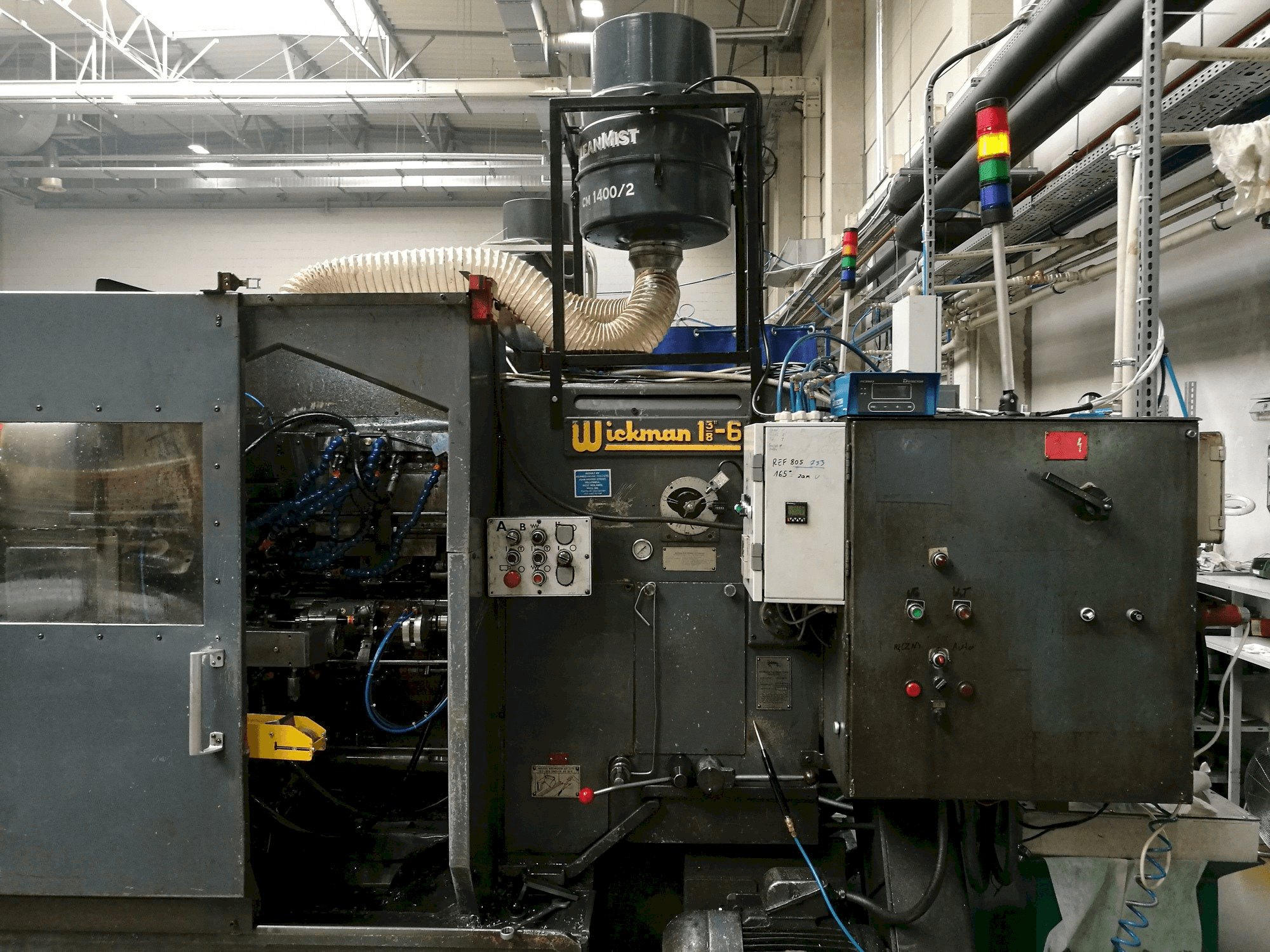 Vista frontale della macchina Wickman 1 3/8"-6