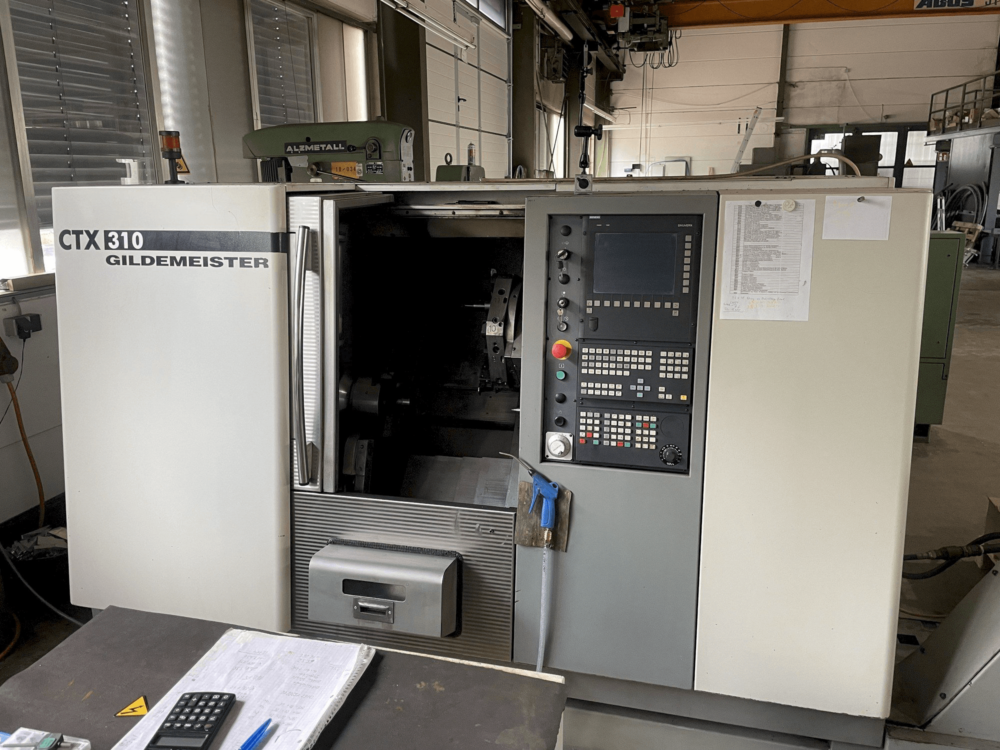 Vista frontale della macchina Gildemeister CTX 310