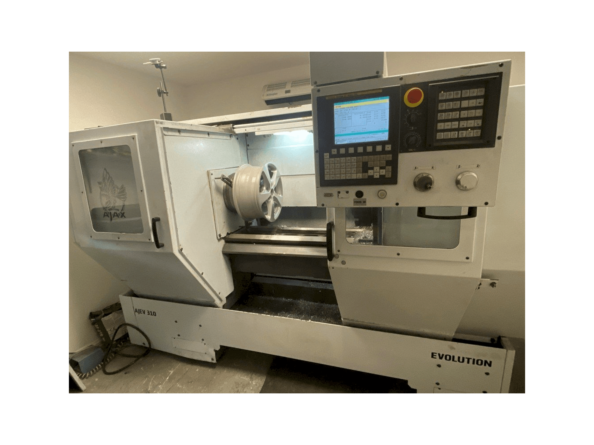 Vista frontale della macchina AJAX EVOLUTION AJEV 310