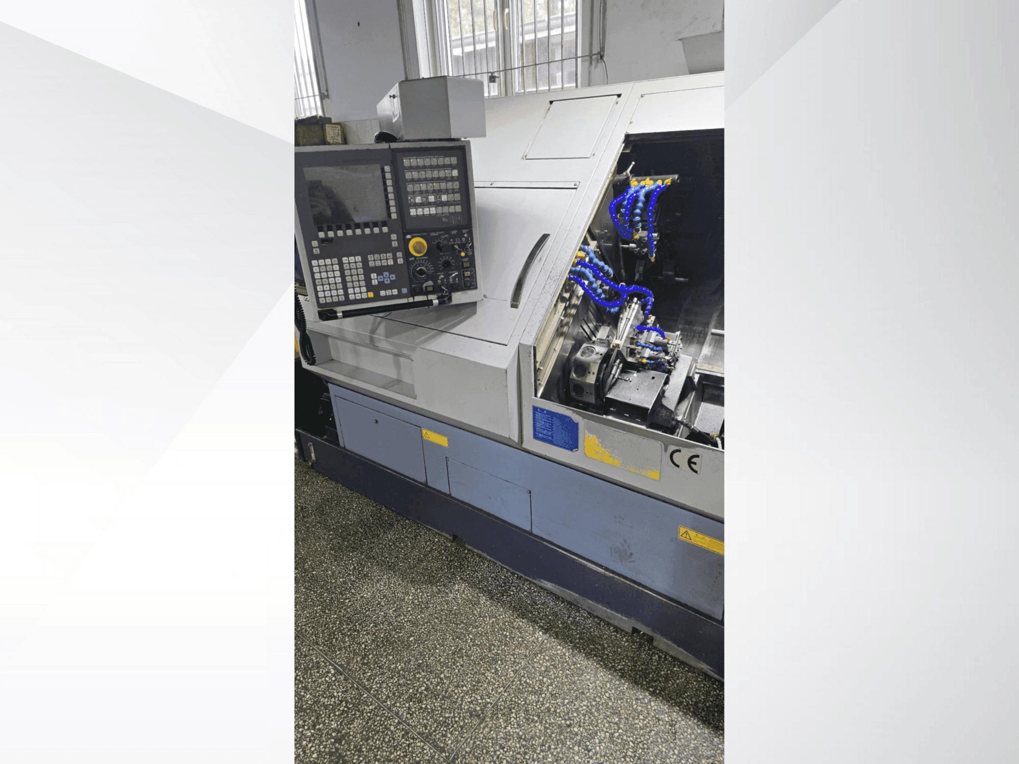 Vista frontale della macchina STAR MICRONICS ECAS-32T