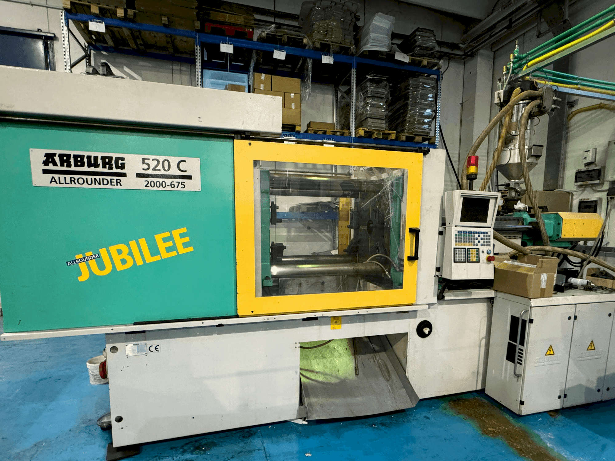 Vista frontale della macchina Arburg ALLROUNDER CENTEX 520 C 2000-675