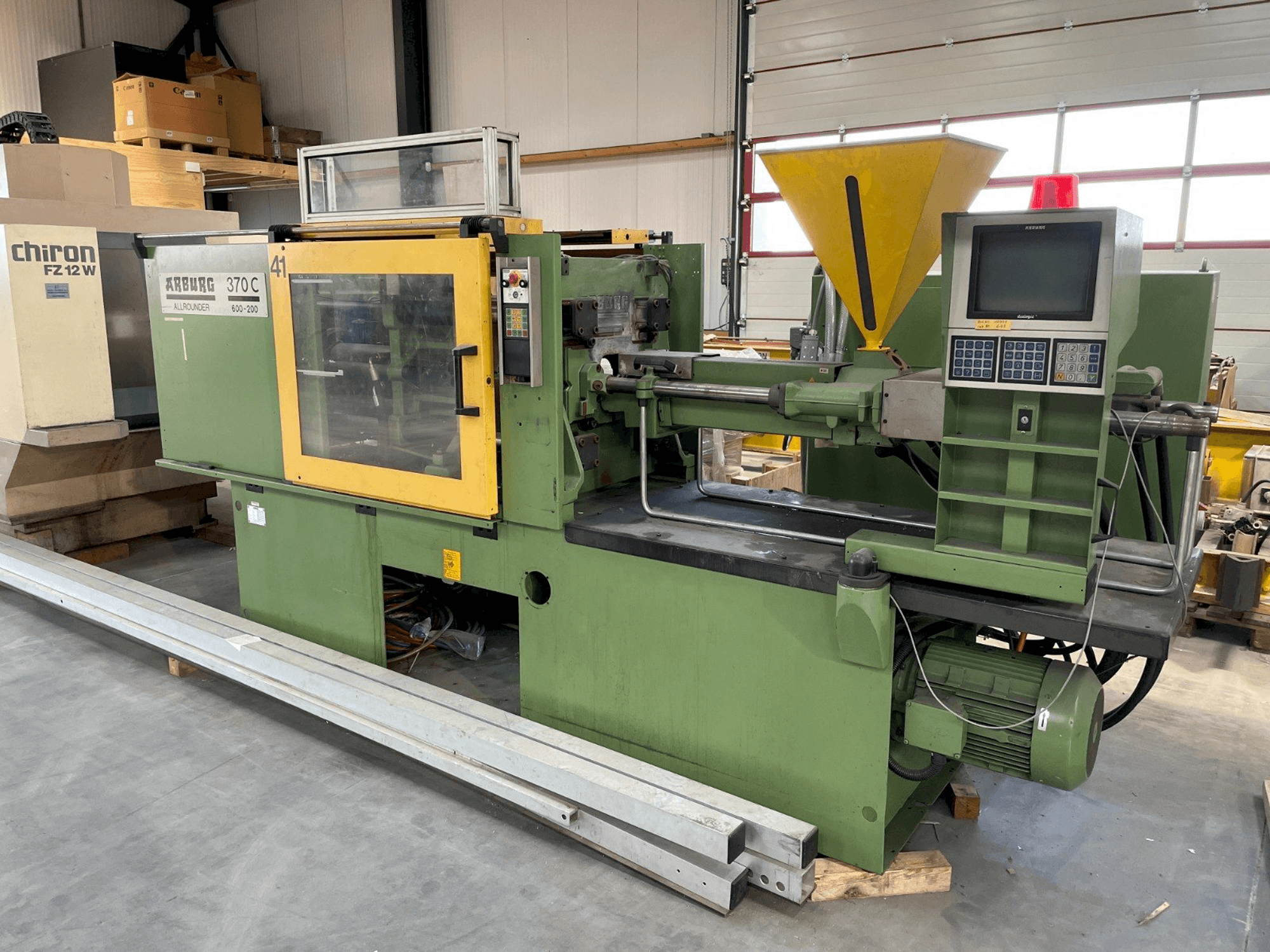 Vista frontale della macchina Arburg ALLROUNDER Centex 370 C 600 - 200