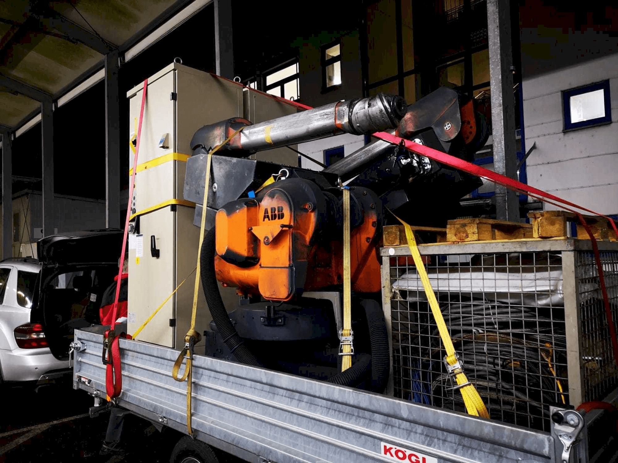 Vista frontale della macchina ABB IRB 5400