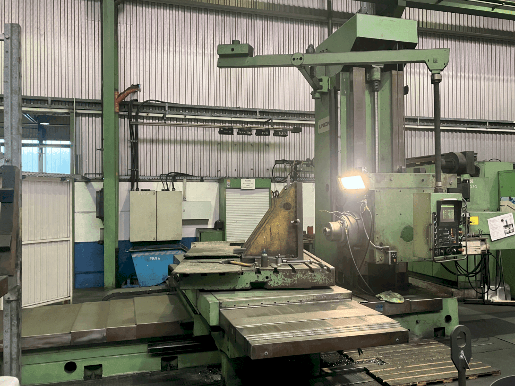 Vista frontale della macchina UNION BFT 110 NC