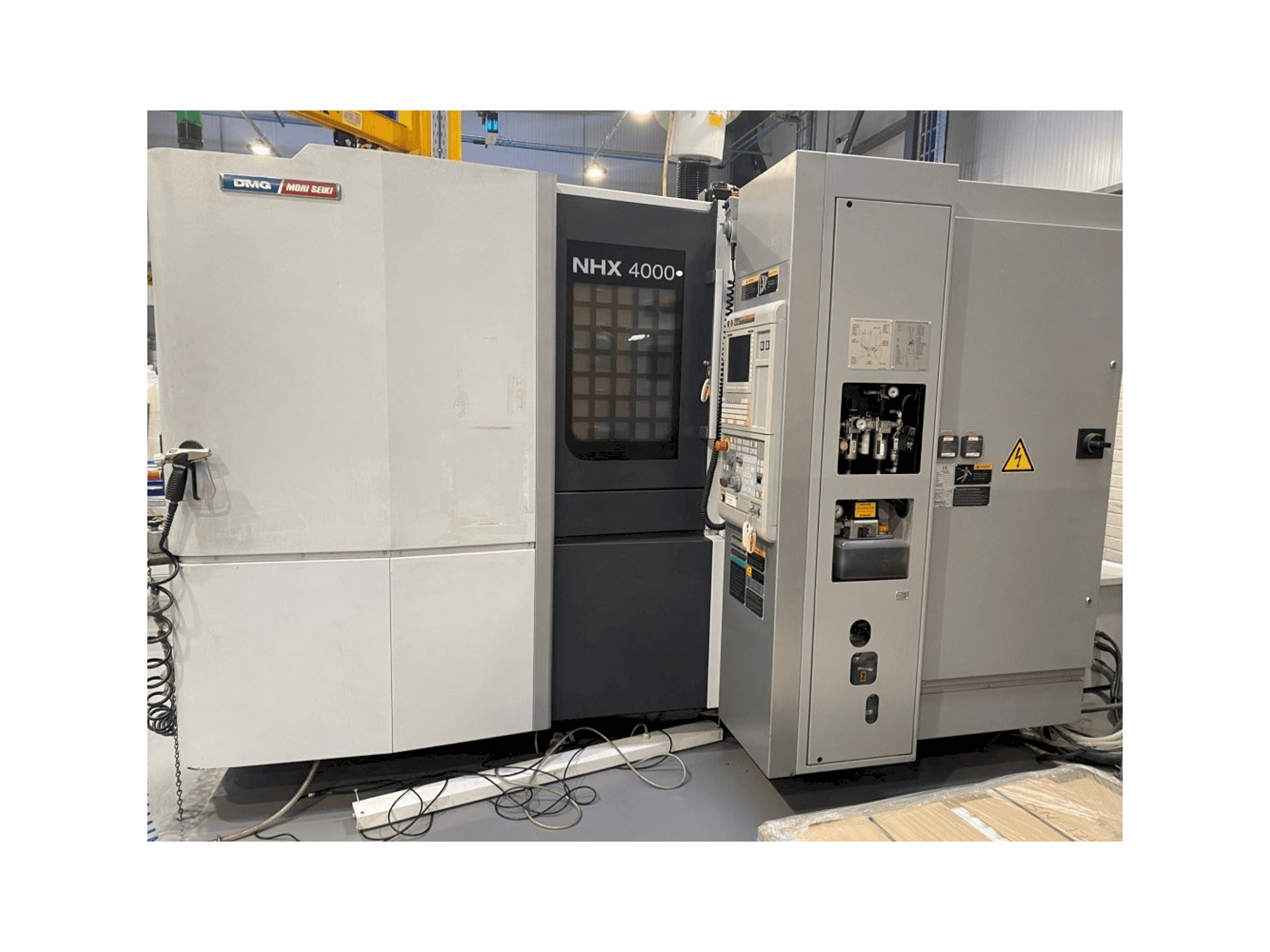 Vista frontale della macchina DMG Mori Seiki NHX4000