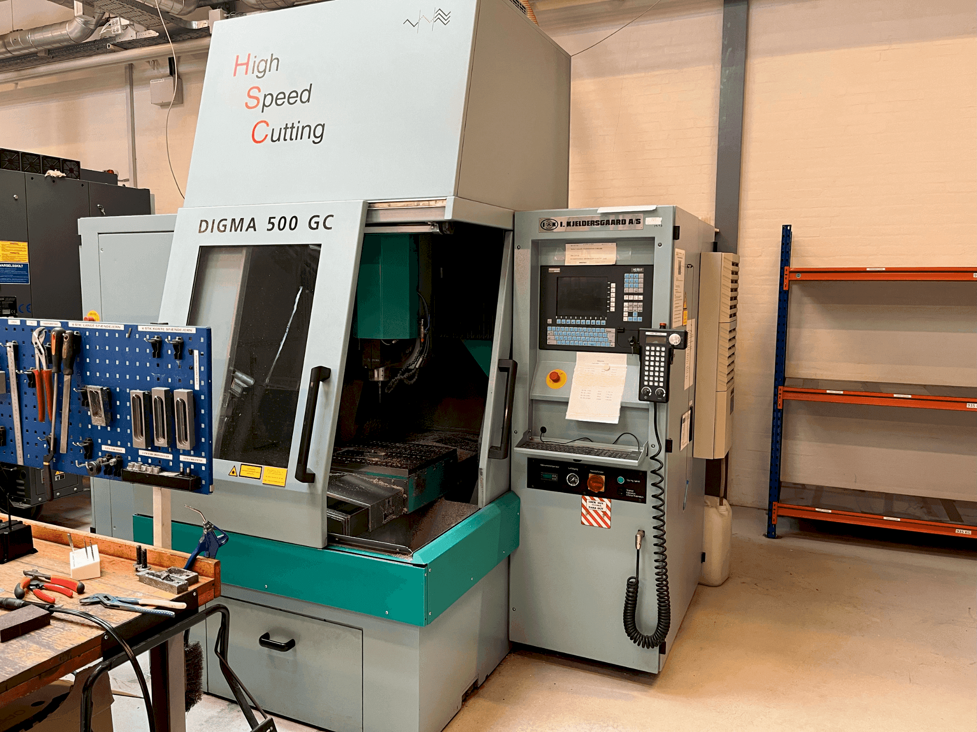 Vista frontale della macchina DIGMA 500 GC