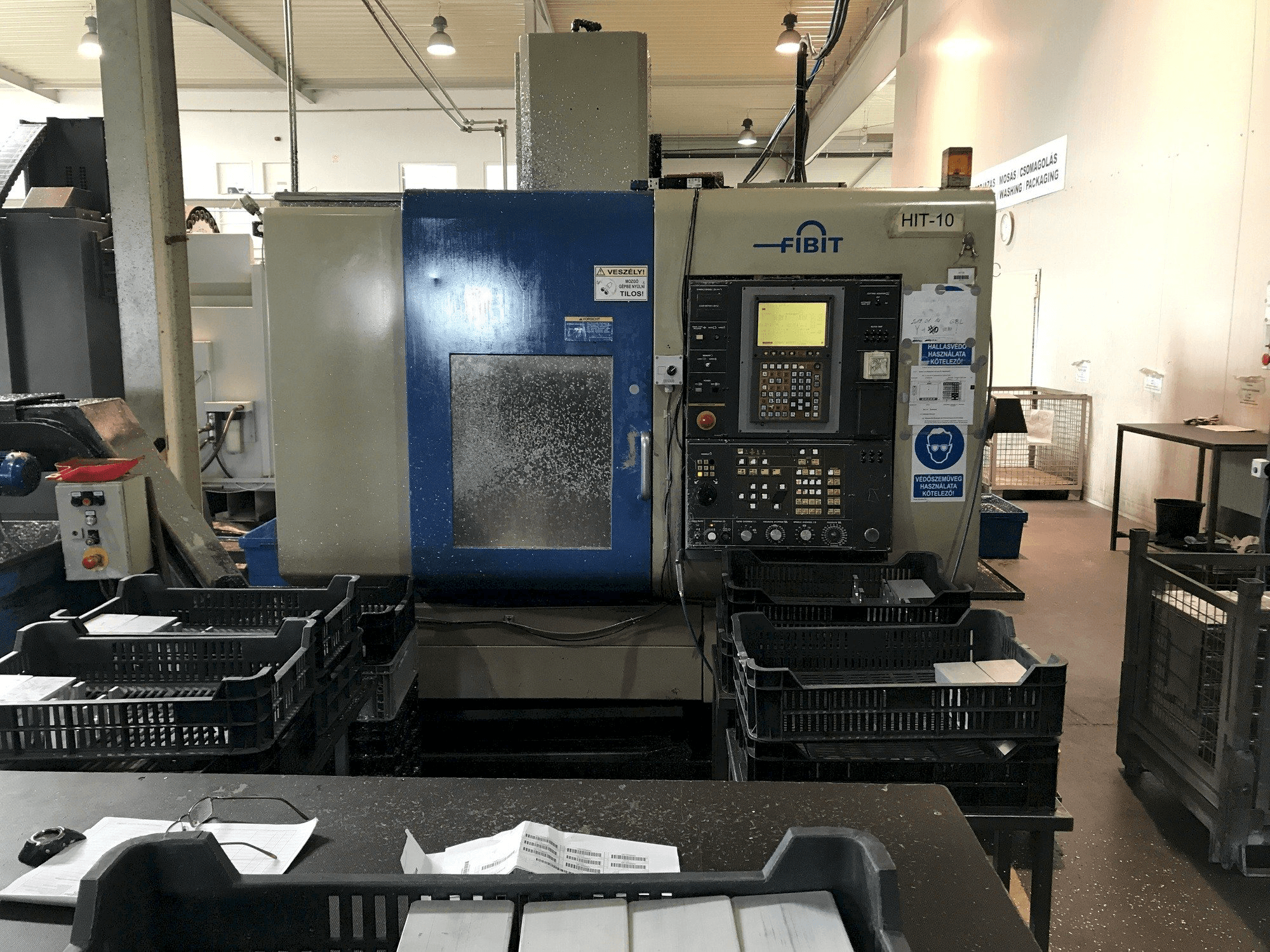 Vista frontale della macchina HITACHI SEIKI VS40