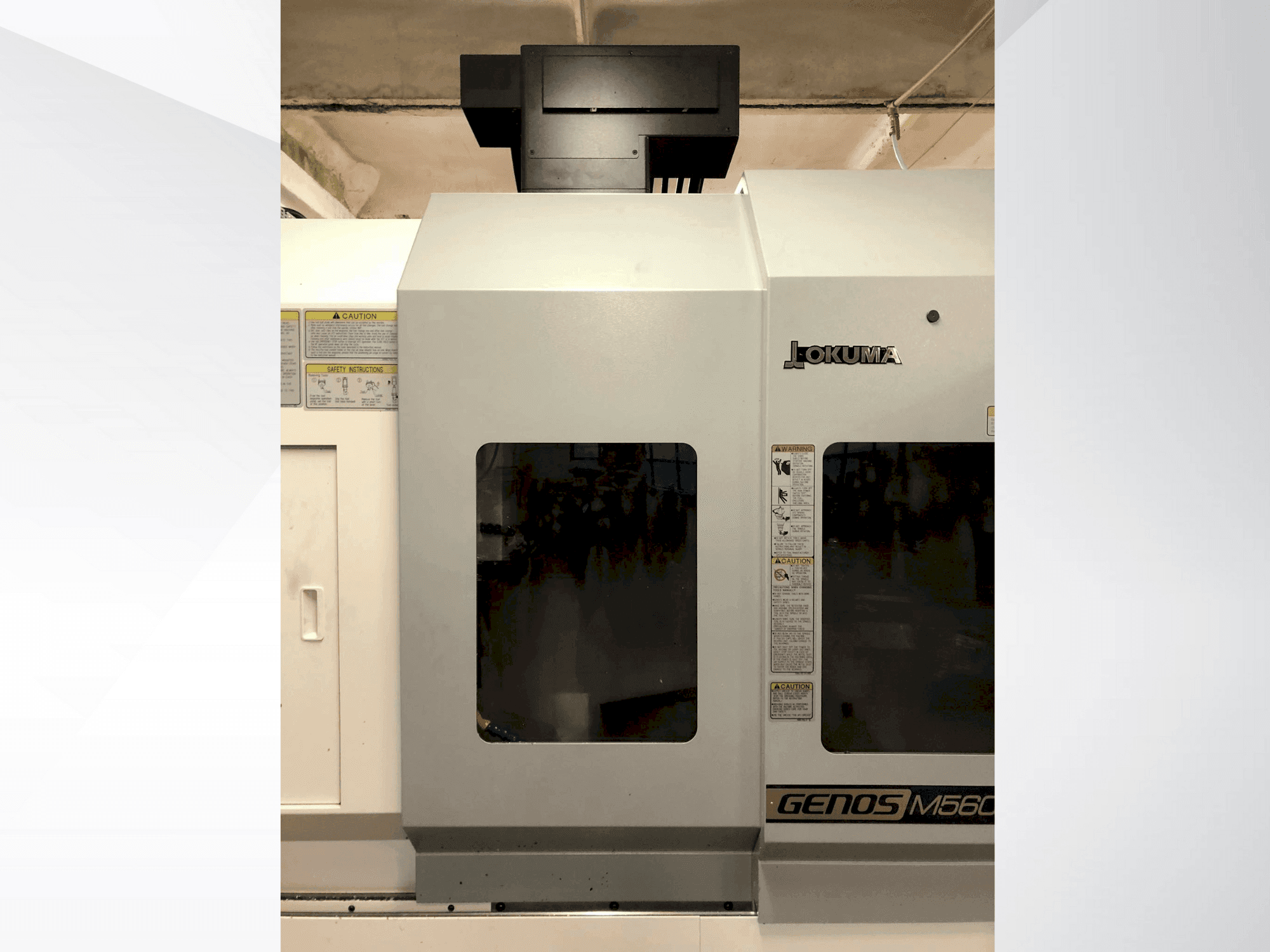 Vista frontale della macchina Okuma Genos M569 –V8