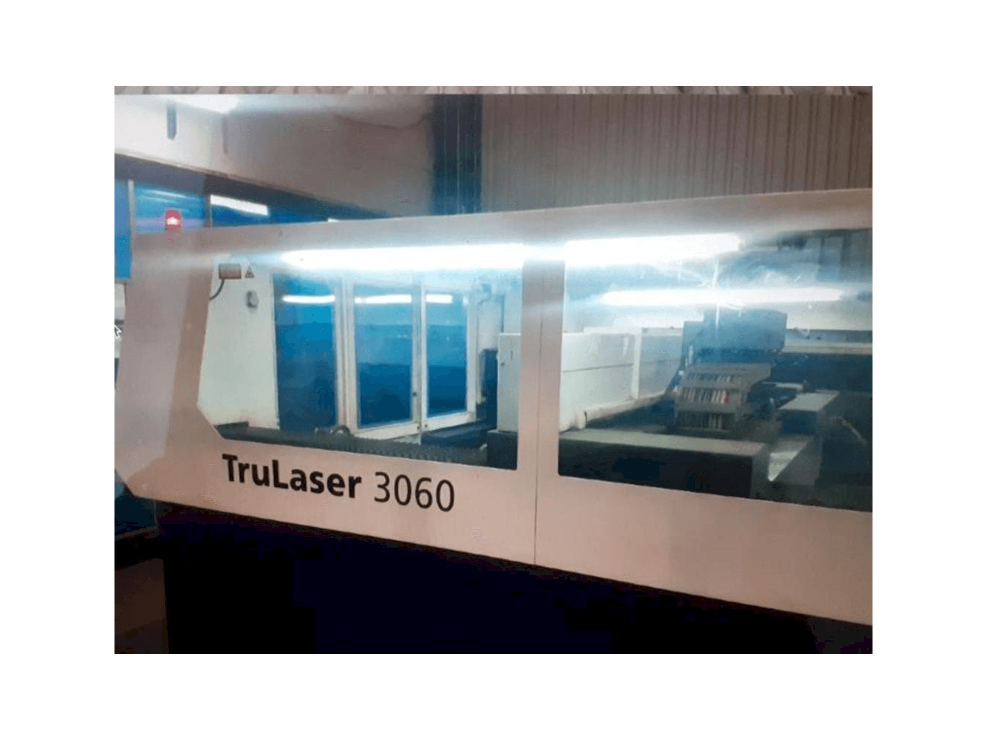 Vista frontale della macchina Trumpf Trulaser 3060