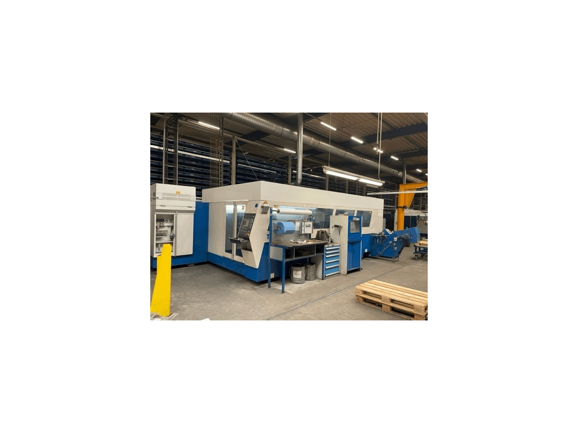Vista frontale della macchina Trumpf TruLaser 5040 classic