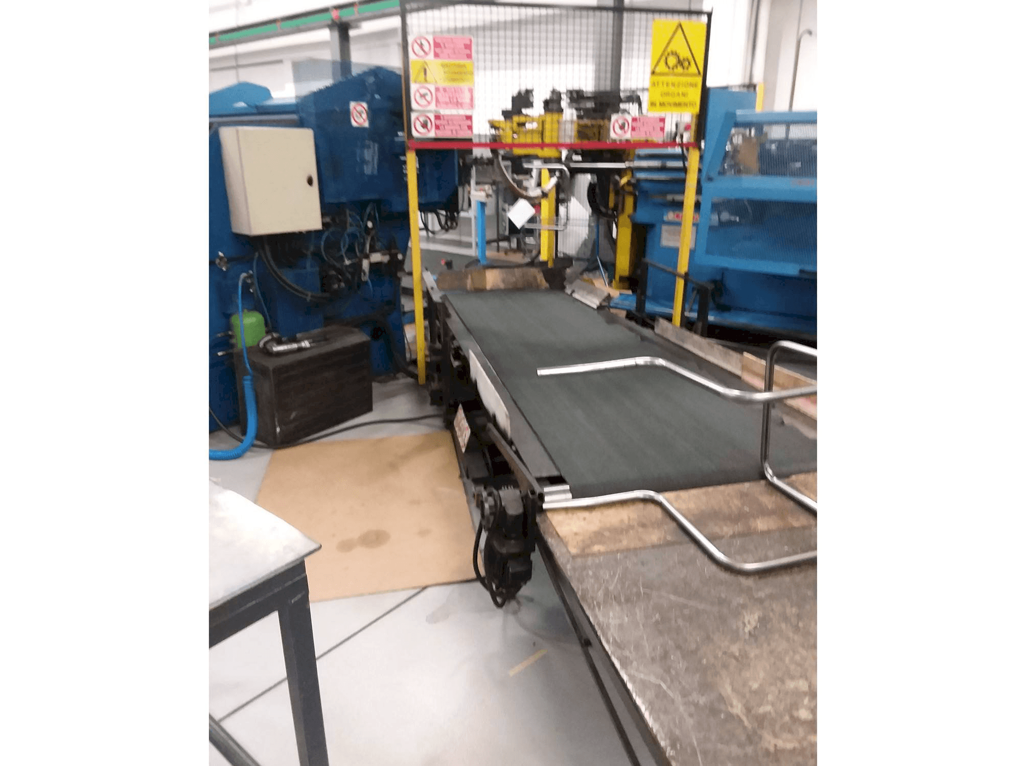 Vista frontale della macchina Crippa 532