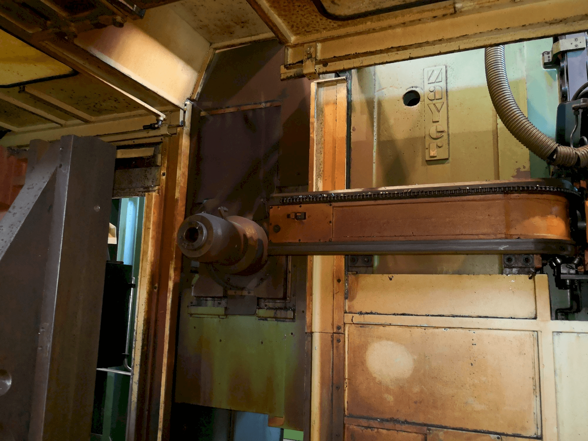 Particolare della macchina Zayer KFG