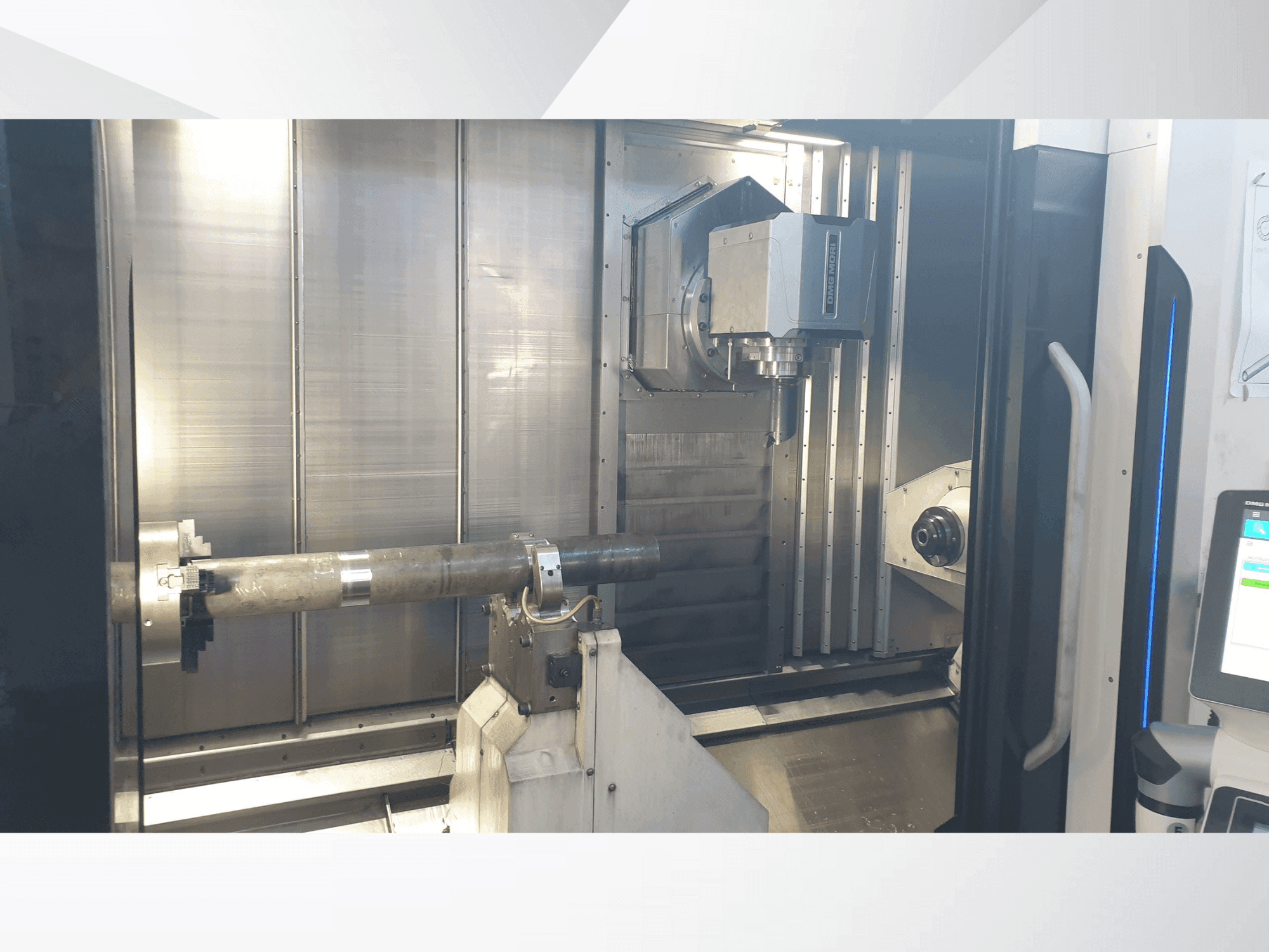 Vista frontale della macchina DMG MORI NTX 2500/1500