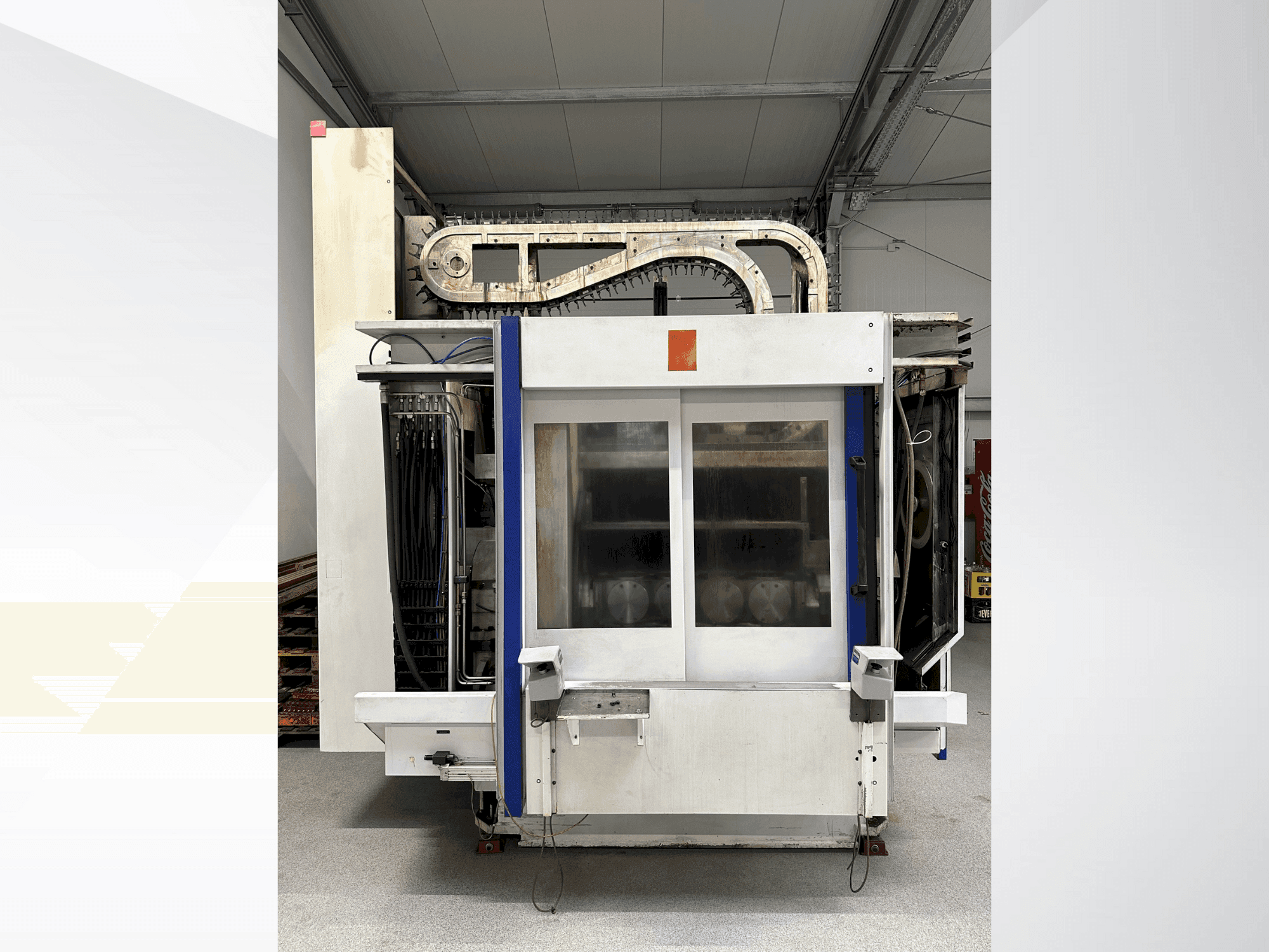 Vista frontale della macchina SW BA 400-4