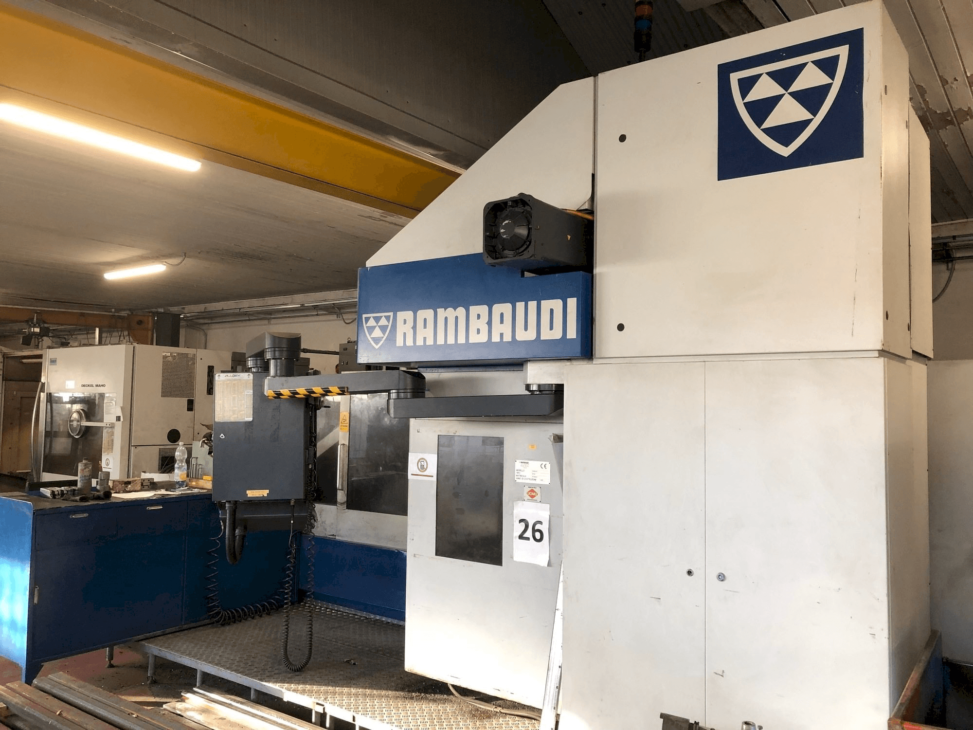 Vista frontale della macchina Rambaudi Ramfast RF105