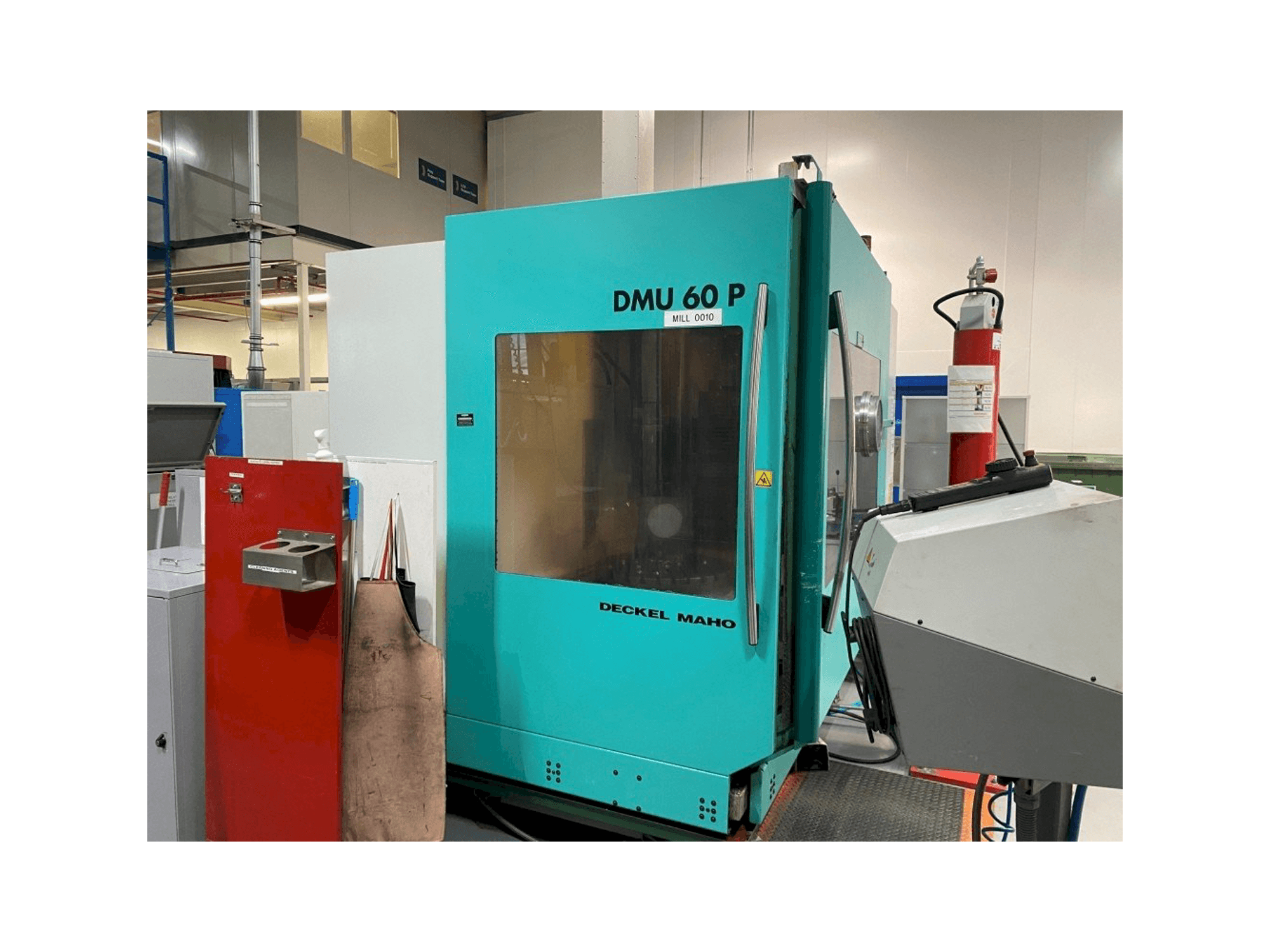 Vista frontale della macchina DECKEL MAHO DMU 60P