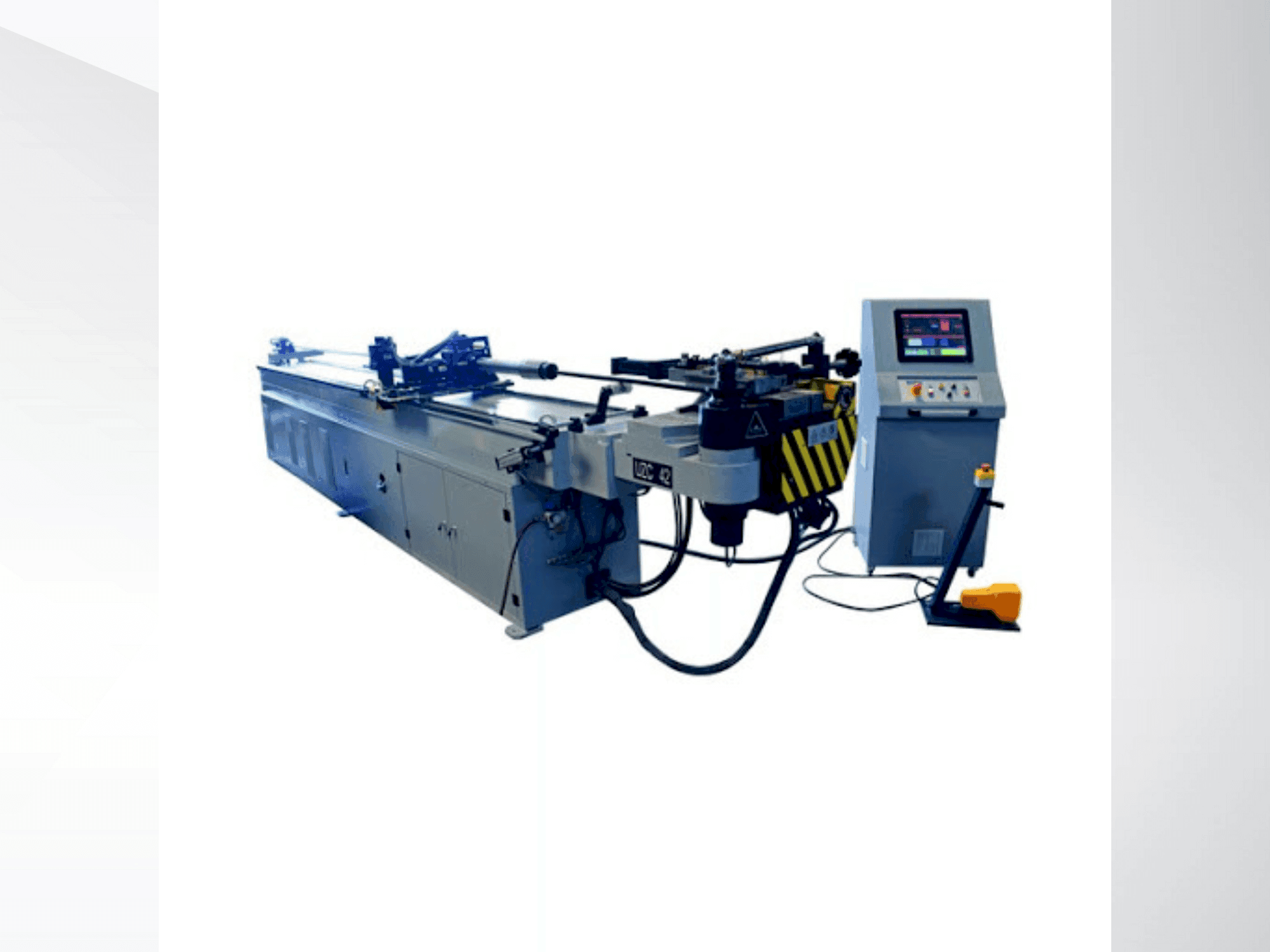 Vista frontale della macchina UZMA UZN 90